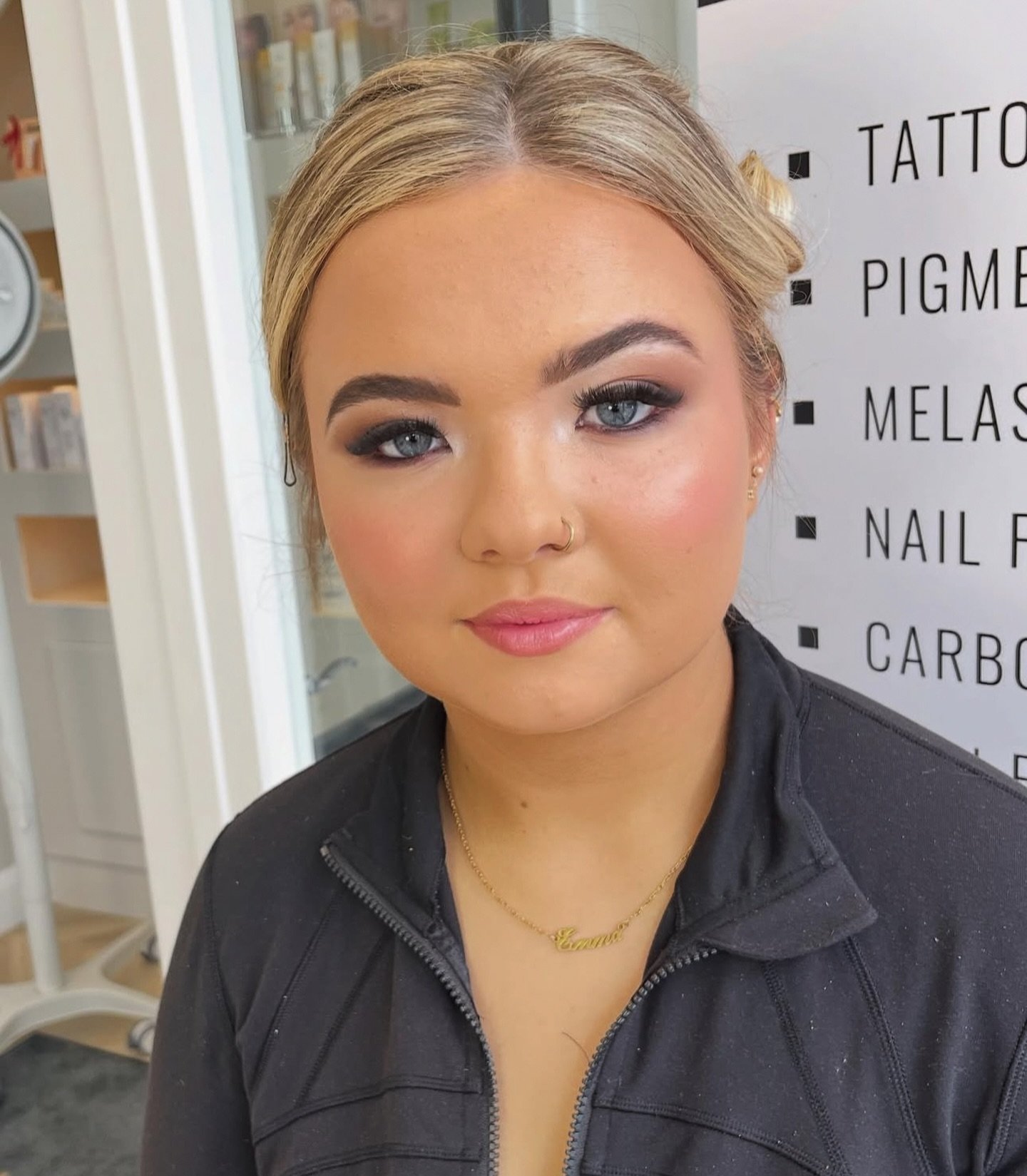 Makeup by Linda 

#occasionmakeup #nars #sculptedbyaimee #mac #toofacedcosmetics❤️ #bperfect