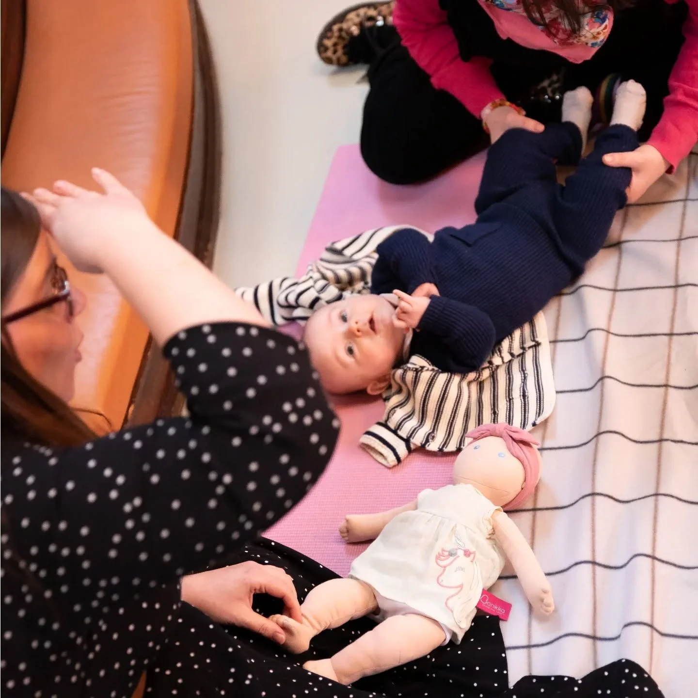 See you tomorrow! 🫡

We're at Eliaskirken tomorrow morning for our once-monthly family music sessions with the wonderful @folkekirkenforinternationals community 🎶

9.30am Toddler Music Time 🪇
11.30am Babysalmesang in English👶

Link in bio for mor