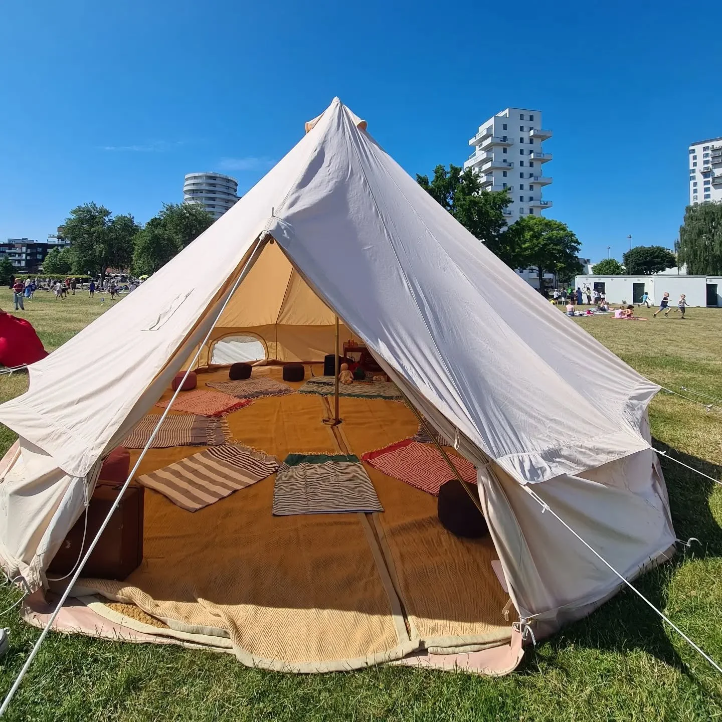 Today we meet at the beach for the final time this season! 🏖 

See you there, at Amager Beach at 11am ☀️

With thanks to everyone who has joined us for Babysalmesang at the Beach this summer 🙌

@folkekirkenforinternationals

#babysalmesang 
#babysa