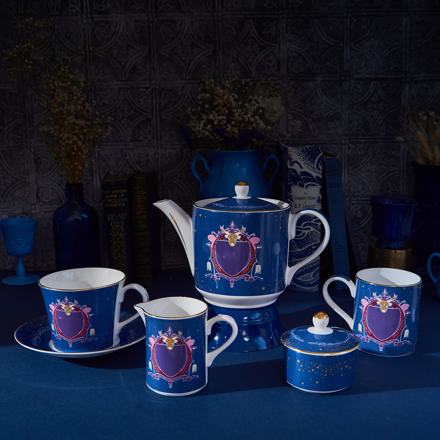 Northumberland crest tea set