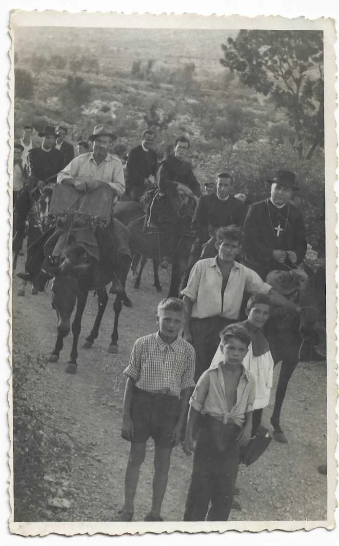 Dolazak nadbiskupa Frane Franića u Slivno