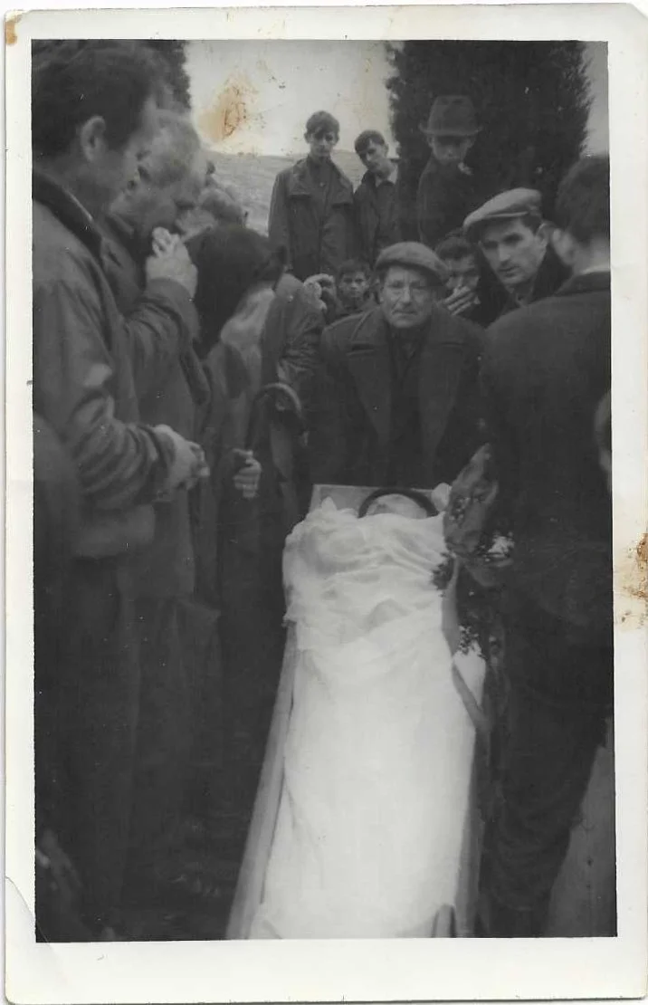 Sprovod najvjerojatnije Ivana Glibote, vide se Dragiša Glibota i Danko Marinović