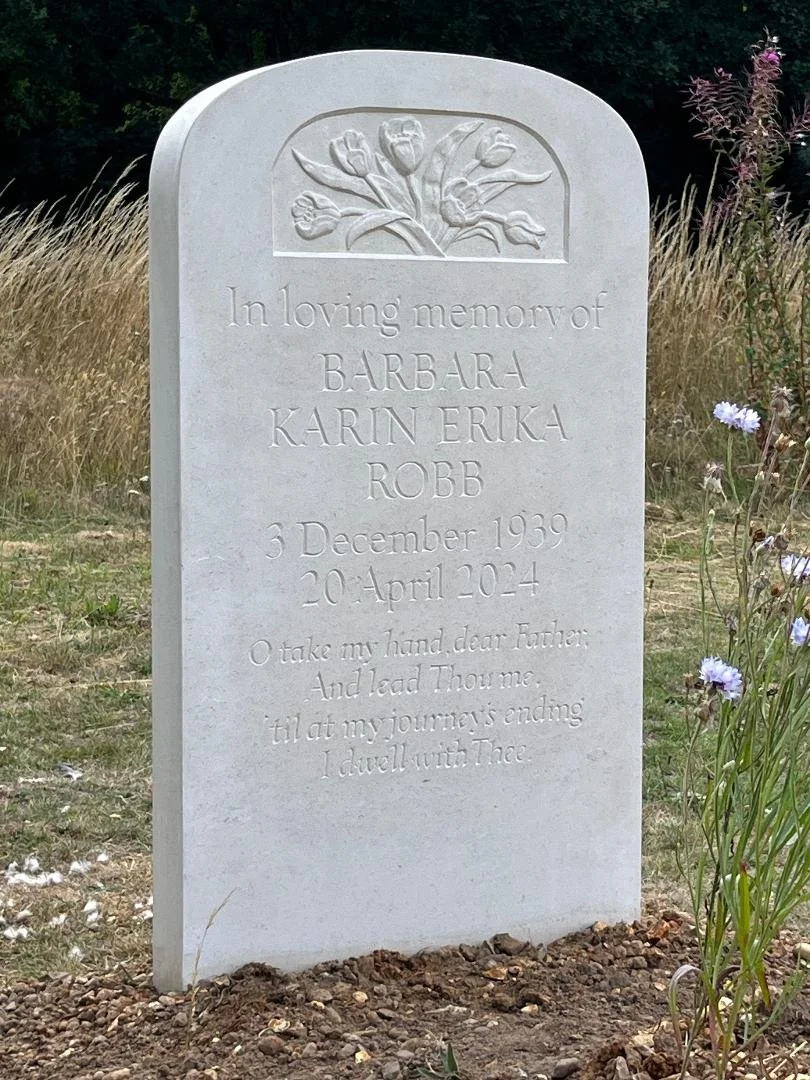 In situ headstone
