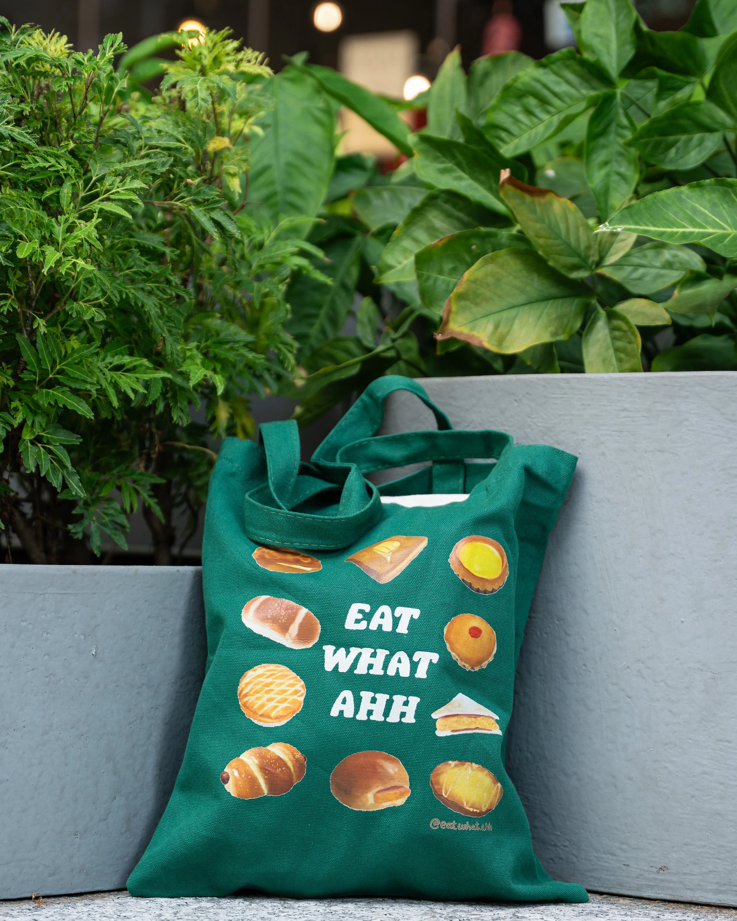 EatWhatAhh Tote Showcase