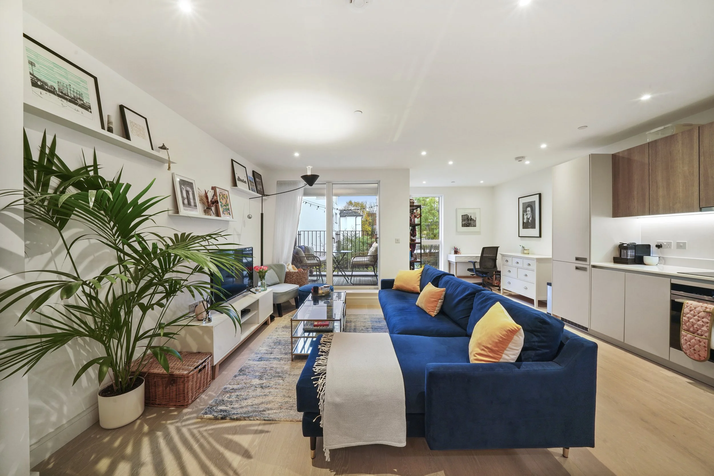 A modern 1 bed flat in Queen's Park