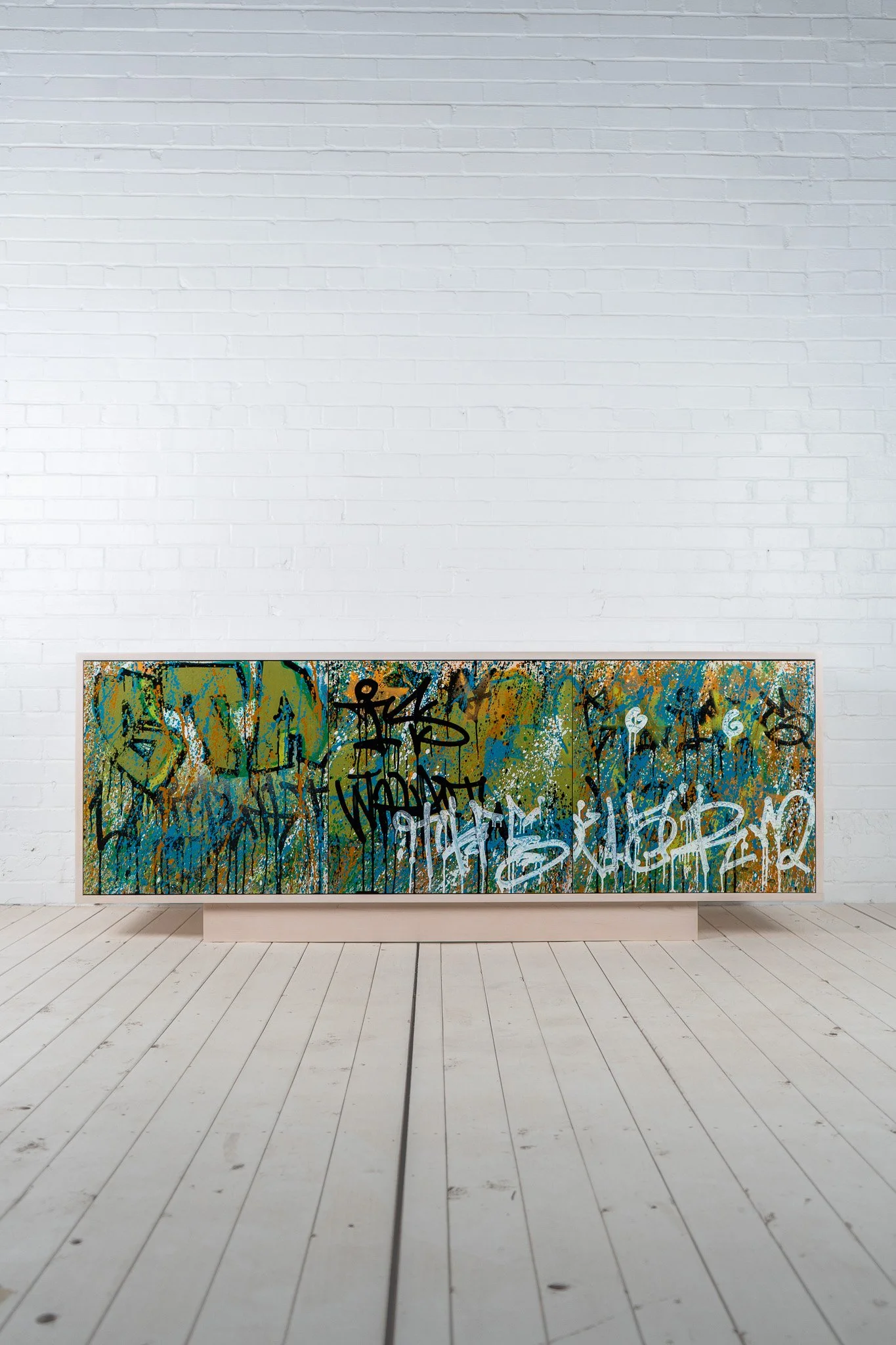 VANDALISM Cabinet