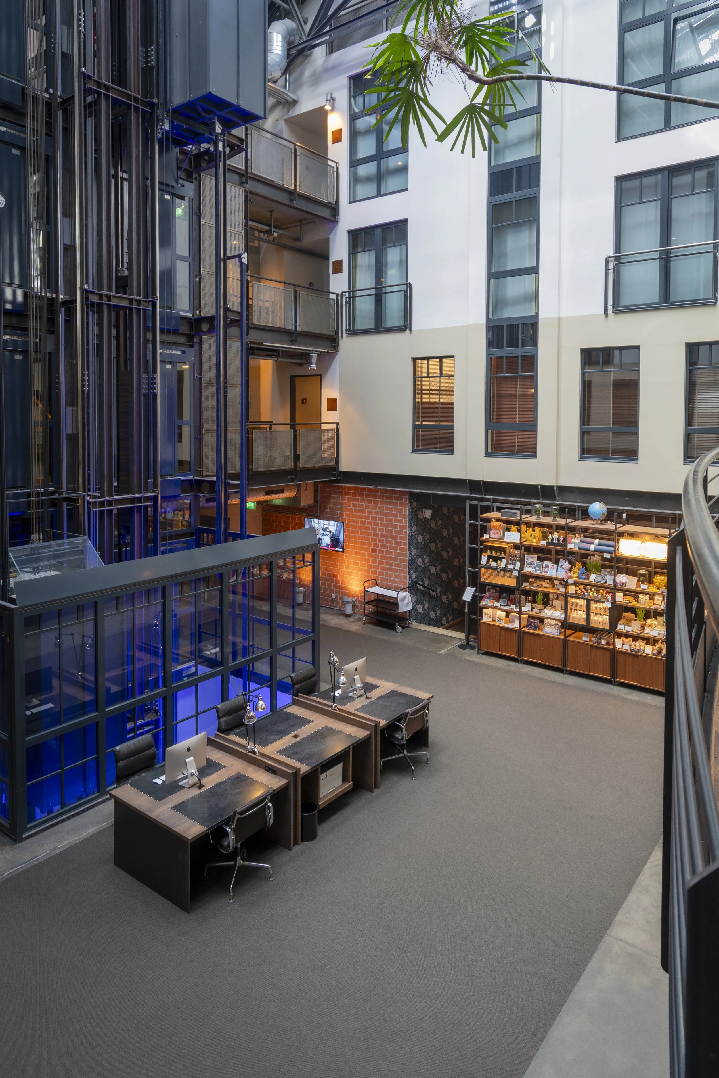 Hotel lobby with elevator.jpg