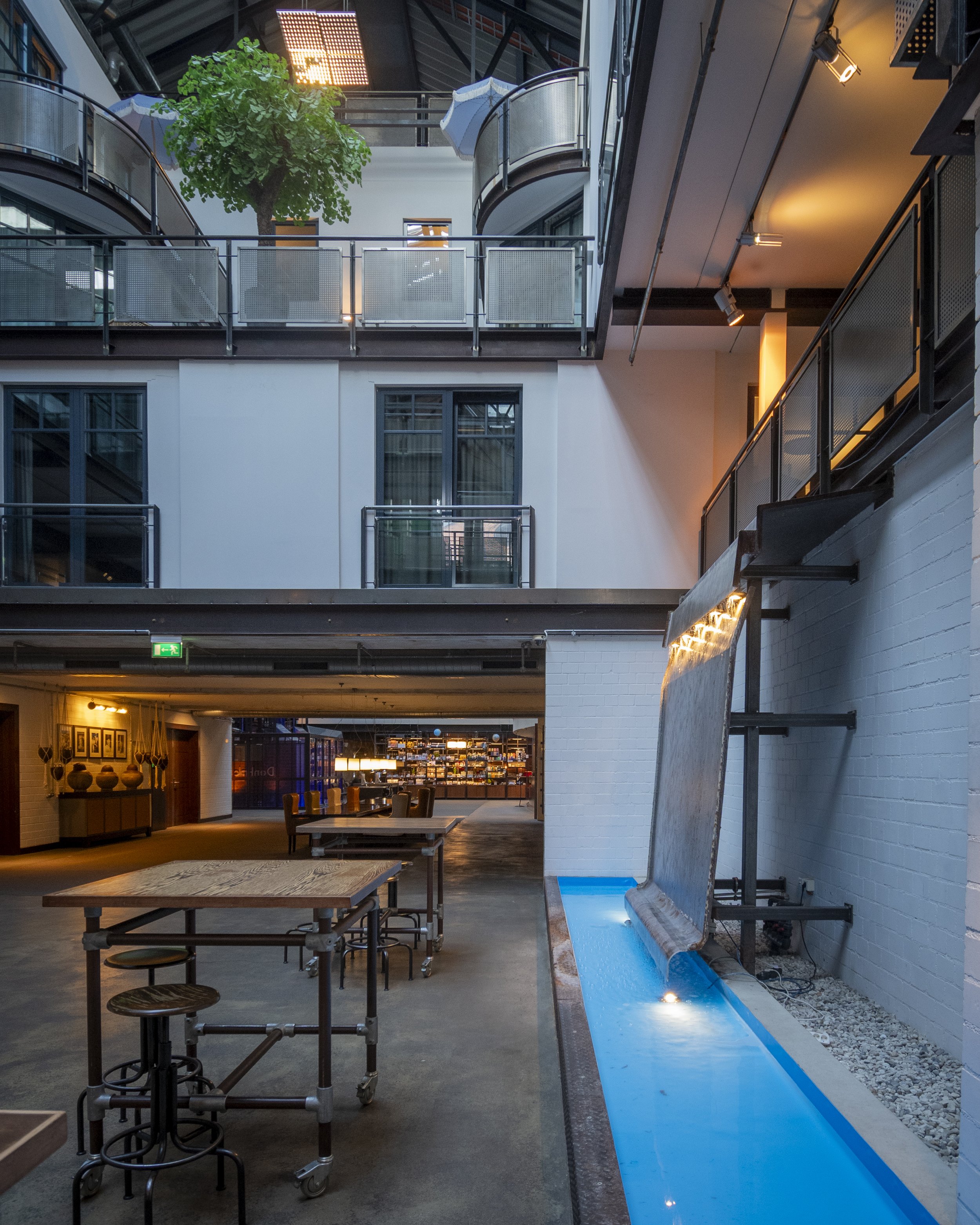 Hotel interior (2).jpg