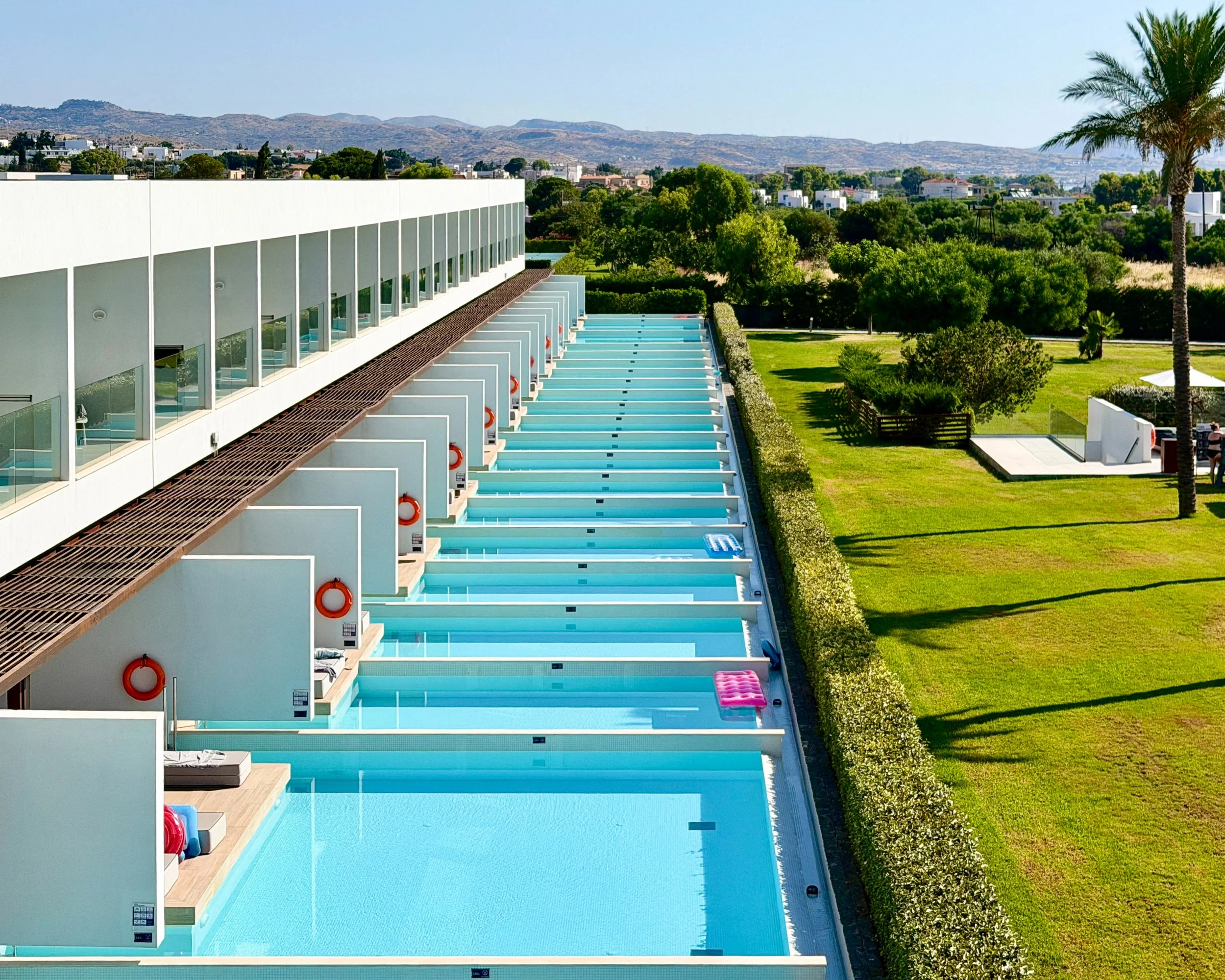 Suites with pool.JPG