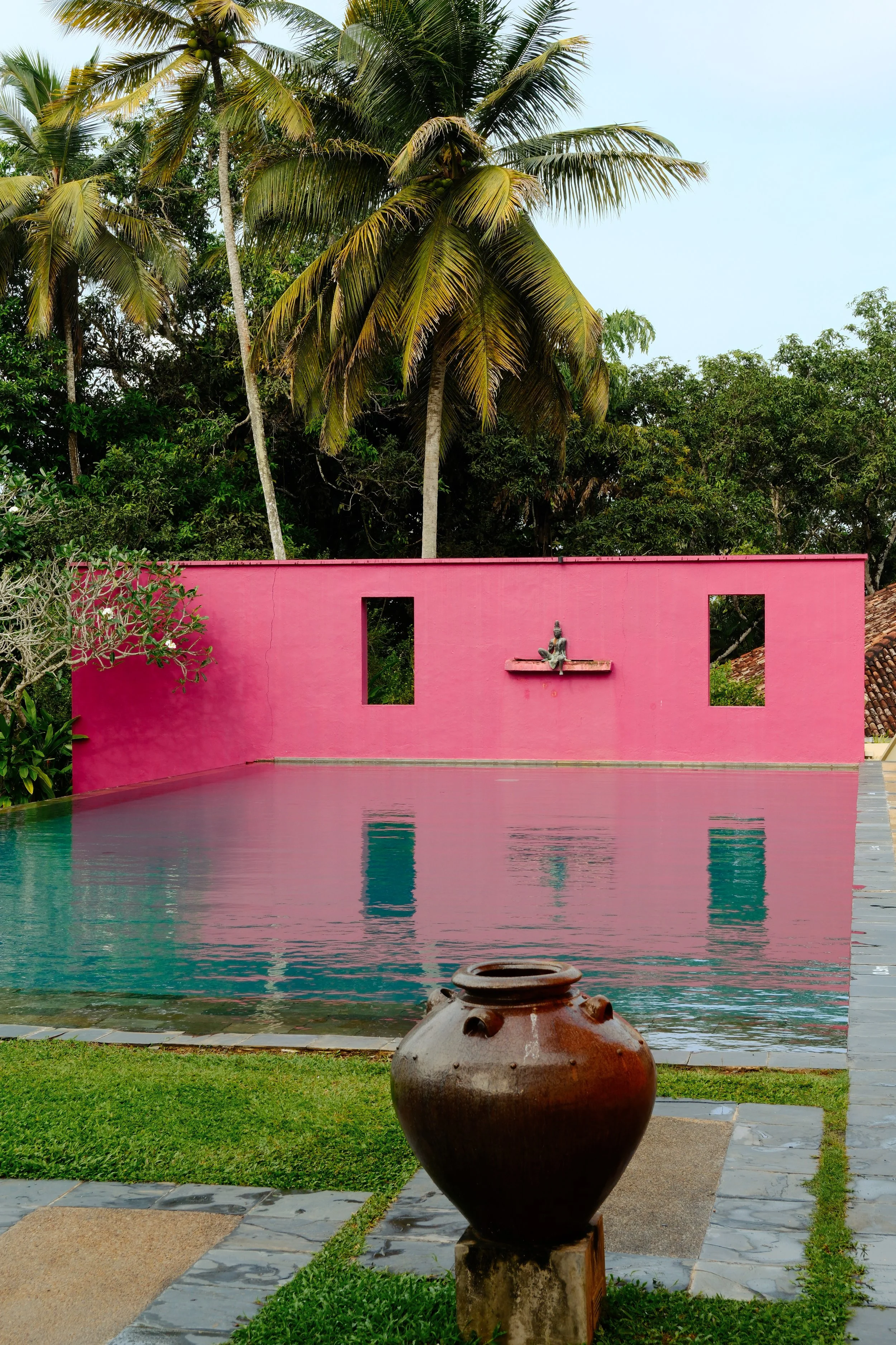 Kahanda Kahanda Kanda: A Refined Retreat Above the Jungle — Hotels Library
