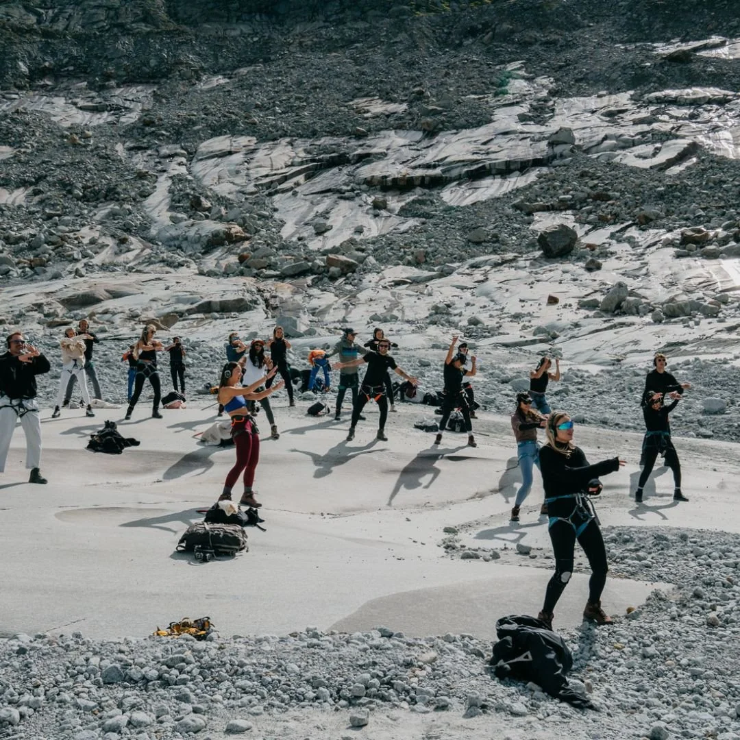 We are sanctum Holmind Club