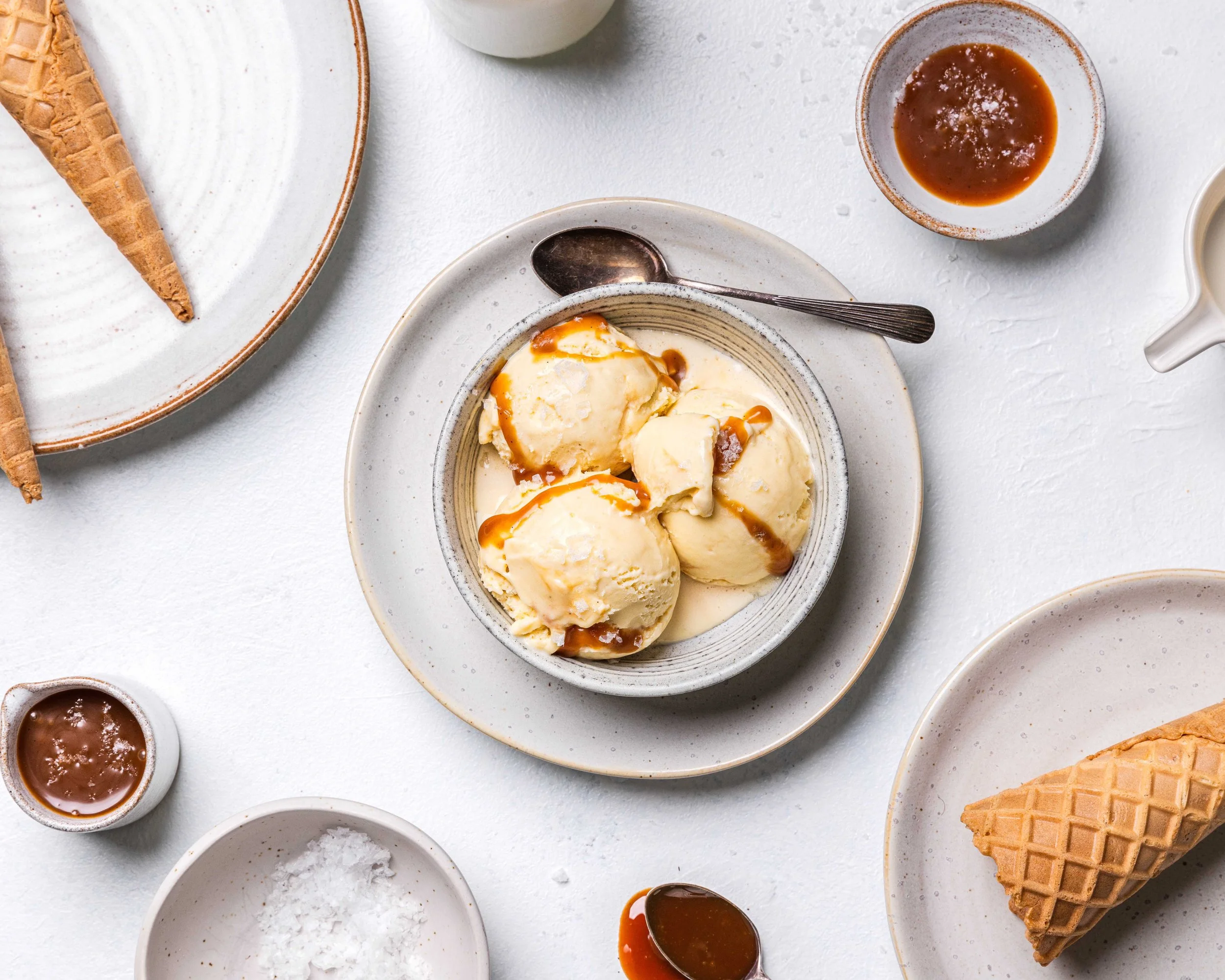 Artisanal Vanilla ice cream made with organic milk and natural ingredients available wholesale to restaurants and delicatessens