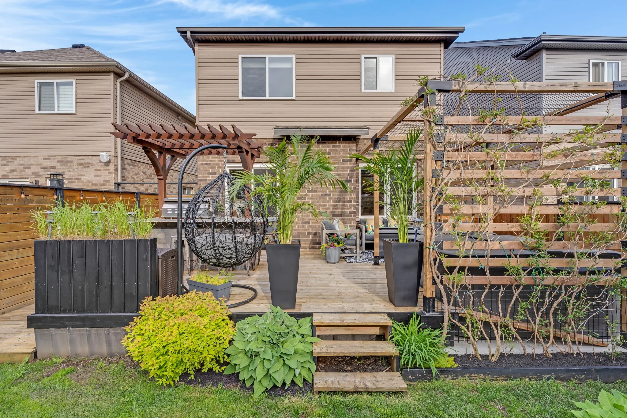 050-195 Hardcastle Dr-50.jpg