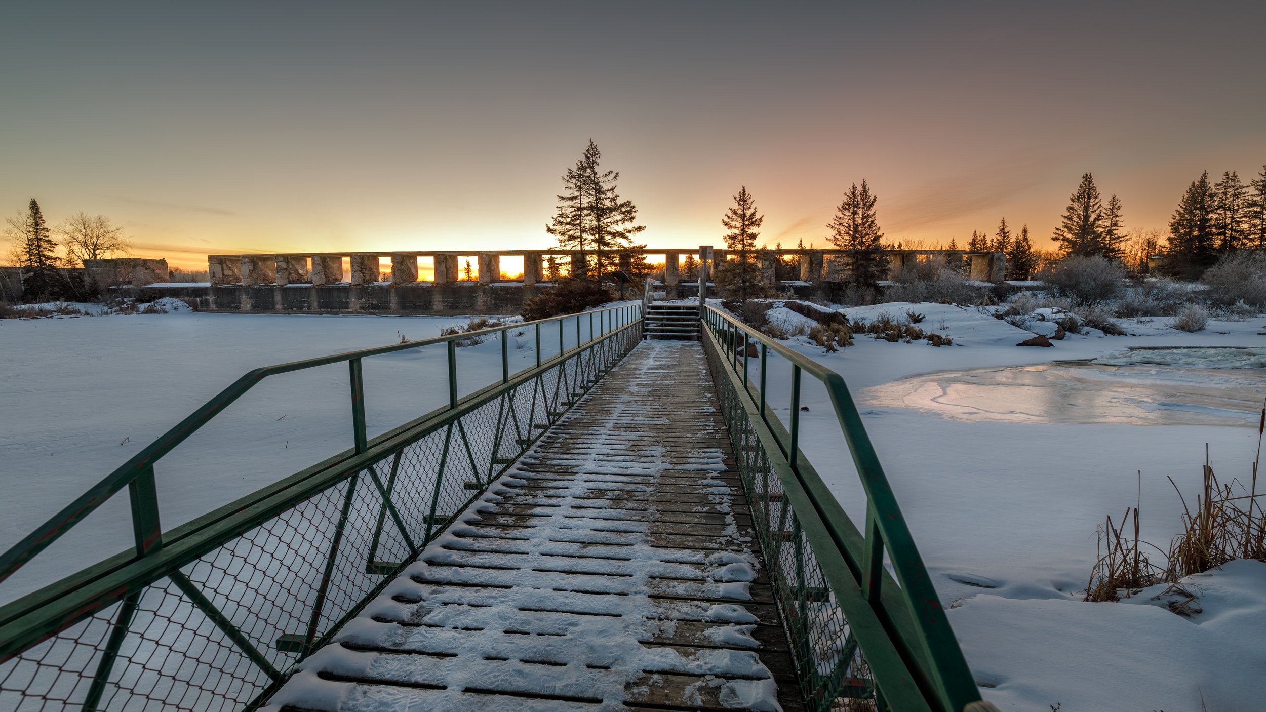 "Capturing Dawn's Symphony: A Photographic Odyssey at Pinawa Dam"