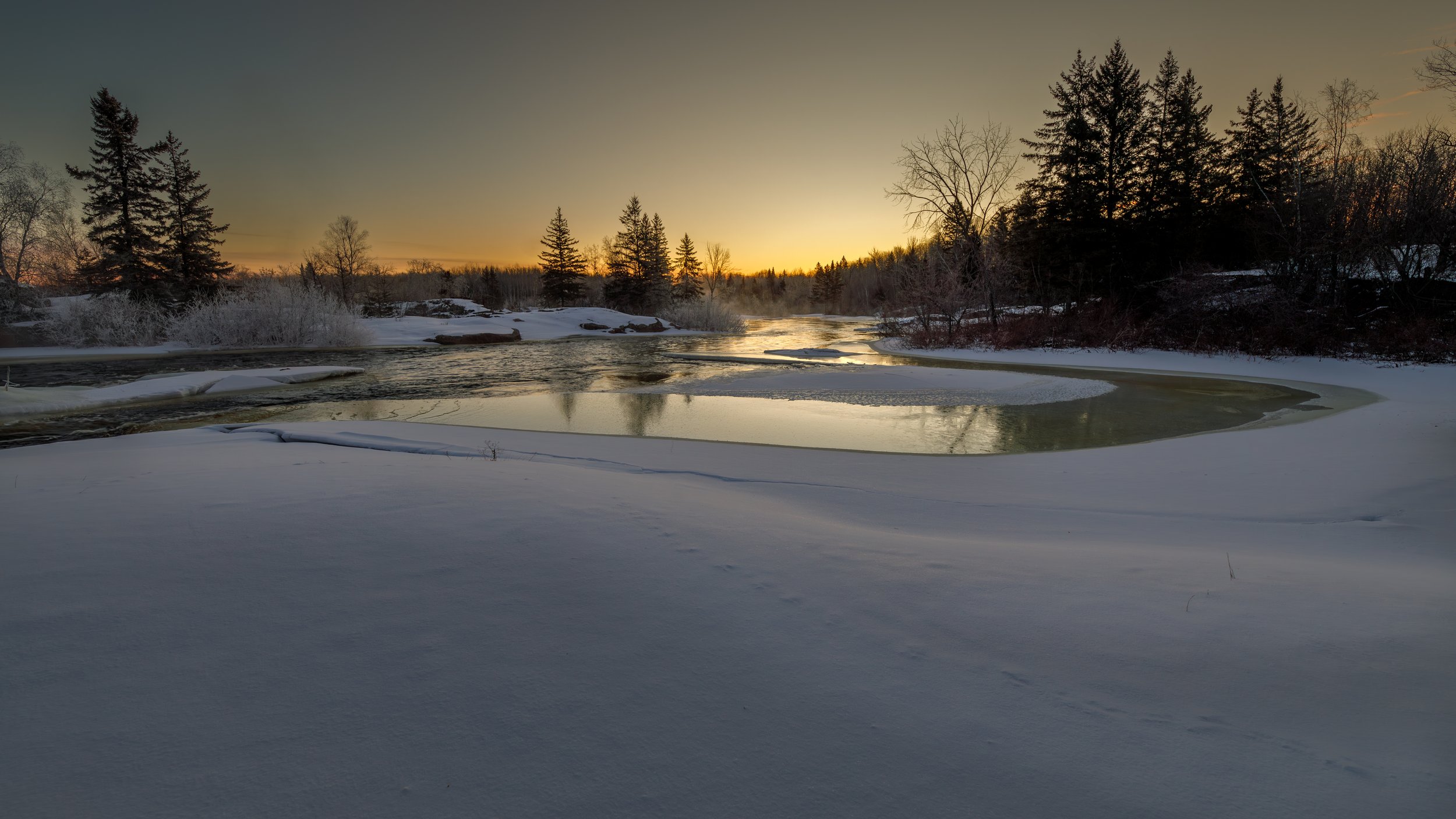 Capturing Dawn's Symphony: A Photographic Odyssey at Pinawa Dam #PhotographyAdventure