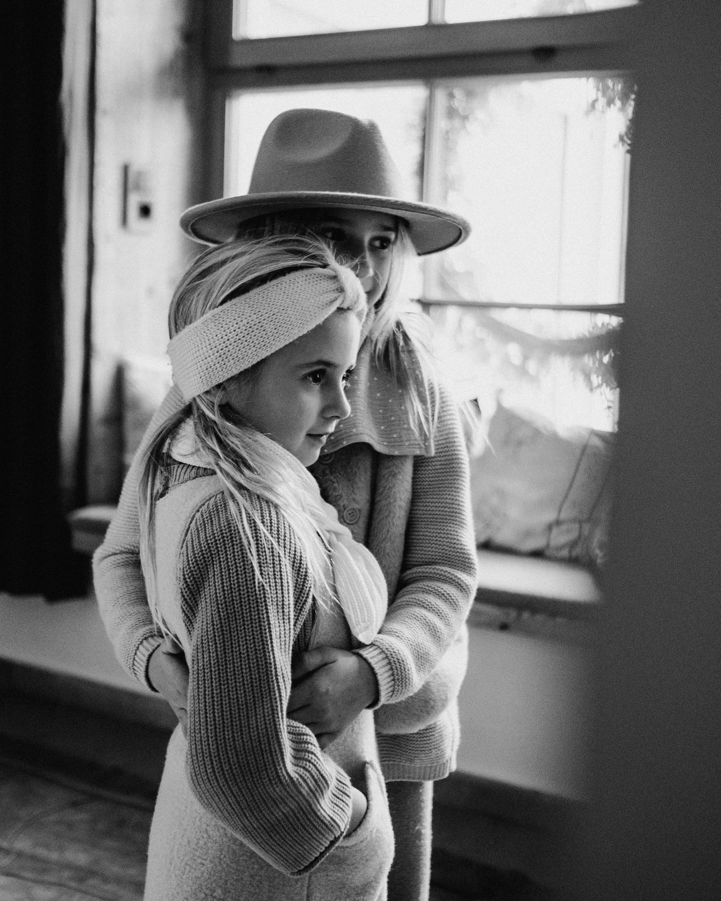 Meine Bildauswahl? Ist Gef&uuml;hlssache. Immer.

Wenn ich Bilder ausw&auml;hle, entscheide ich intuitiv.
Licht, Komposition, N&auml;he, Moment &ndash; ich sehe es, ich sp&uuml;re es. Oder eben nicht.

Ein technisch gutes Bild reicht mir nicht.
Ich n