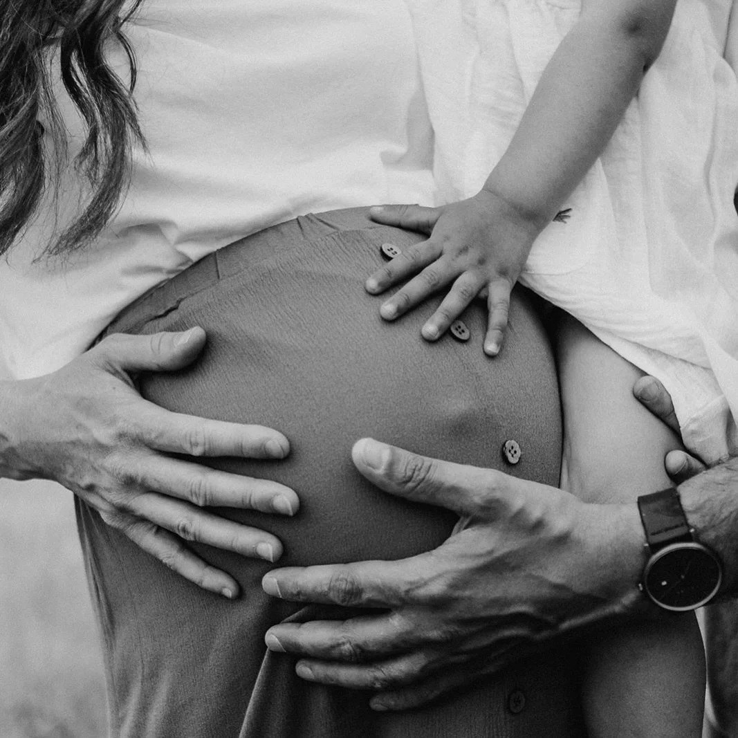 &bdquo;Ich f&uuml;hle mich gerade gar nicht so wohl in meinem K&ouml;rper.&ldquo;
Das hat mal eine Schwangere zu mir gesagt.

Und ich dachte nur:
Ja. Verst&auml;ndlich.

Weil Schwangerschaft nicht nur dieses eine Gef&uuml;hl ist,
das man von au&szlig