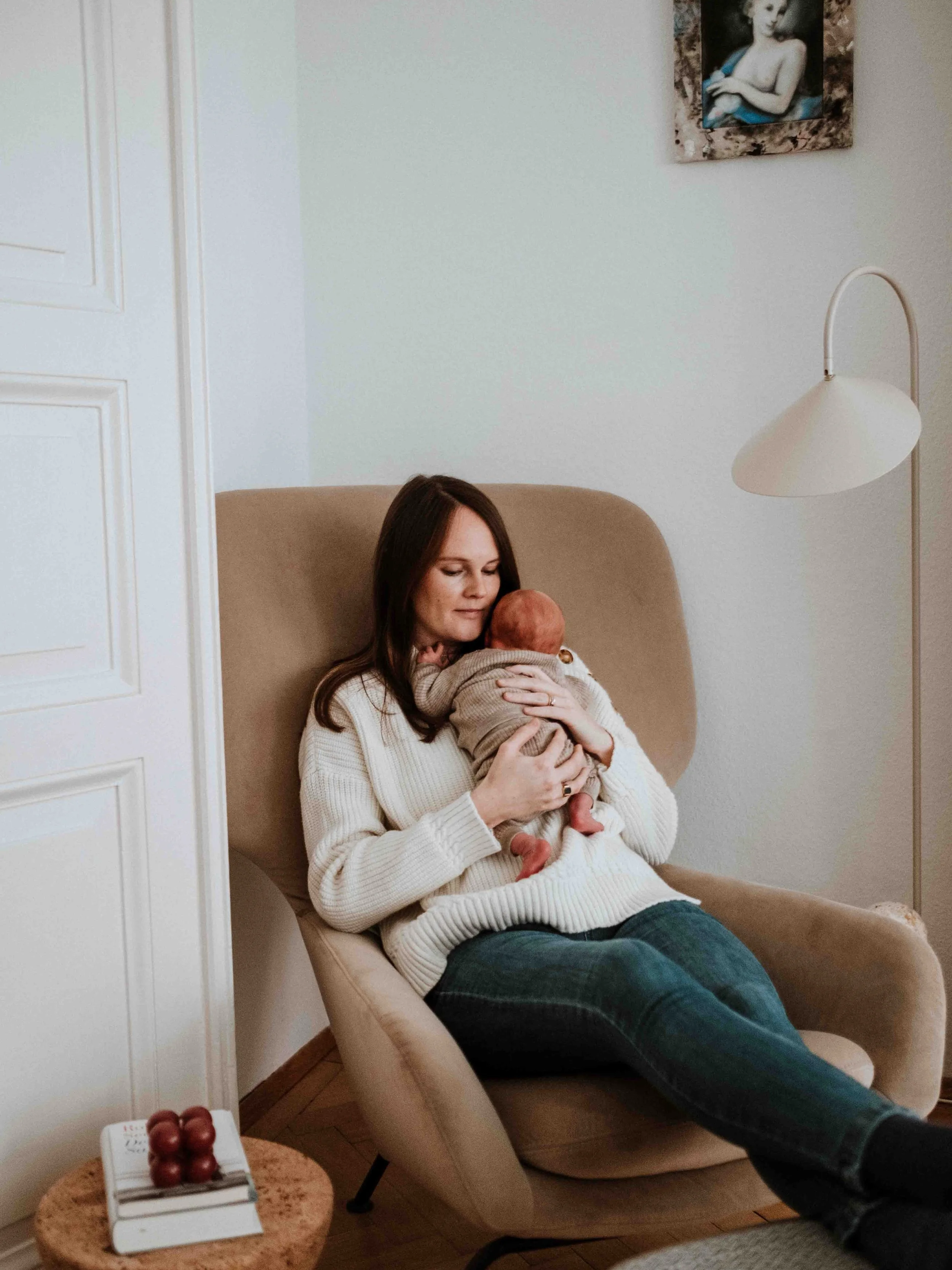 Neugeborenen Fotoshooting in M&uuml;nchen. Ich habe nur noch wenige freie Termine f&uuml;r 2026. Wenn ihr im Winter ein Baby erwartet, ist jetzt ein guter Zeitpunkt euer Fotoshooting anzufragen. 
.
.
.
#babyfotografiem&uuml;nchen 
#familienfotoszuhau
