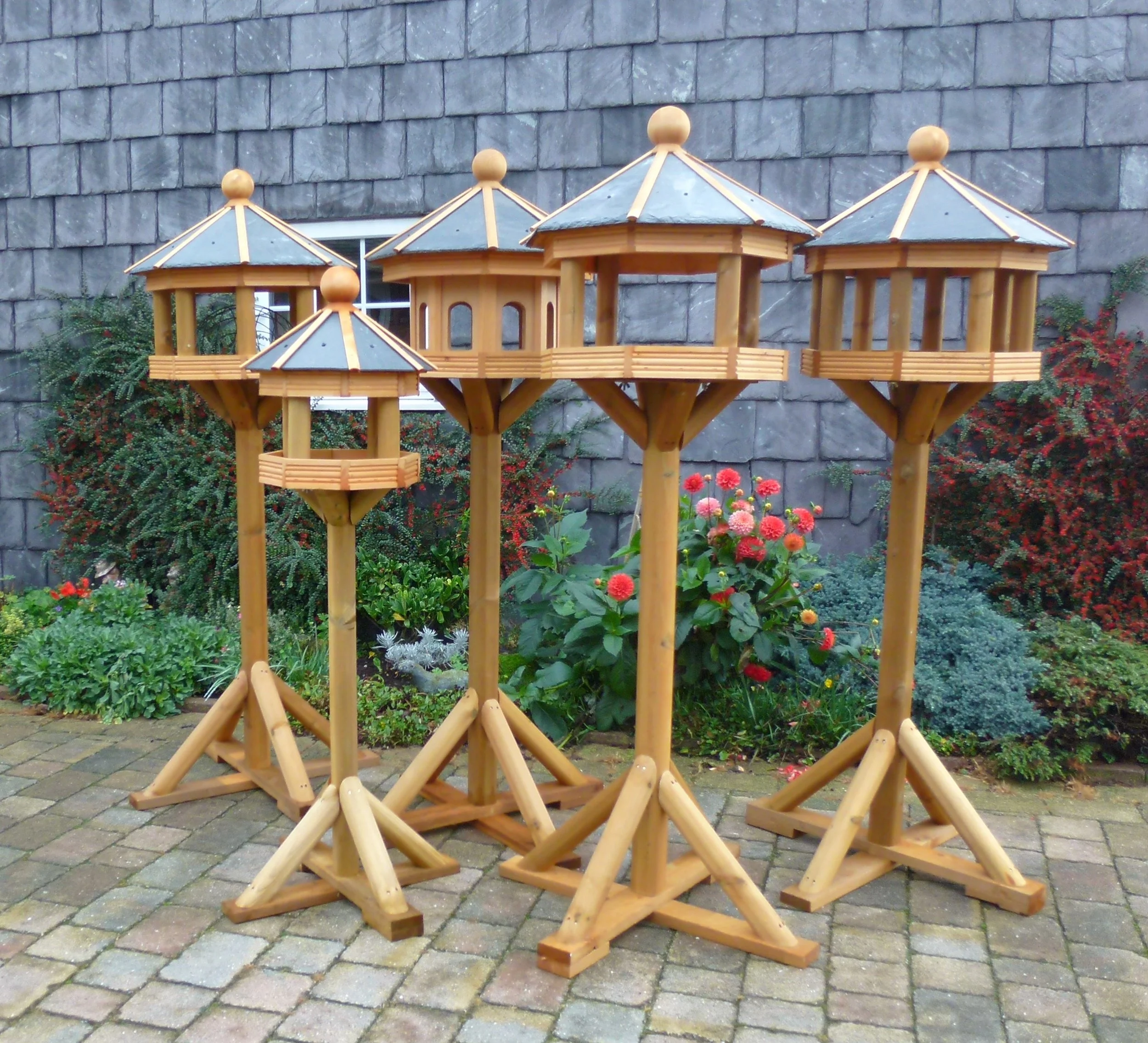 Cheshire HandCrafted Garden Furniture Custom Benches, Tables & More