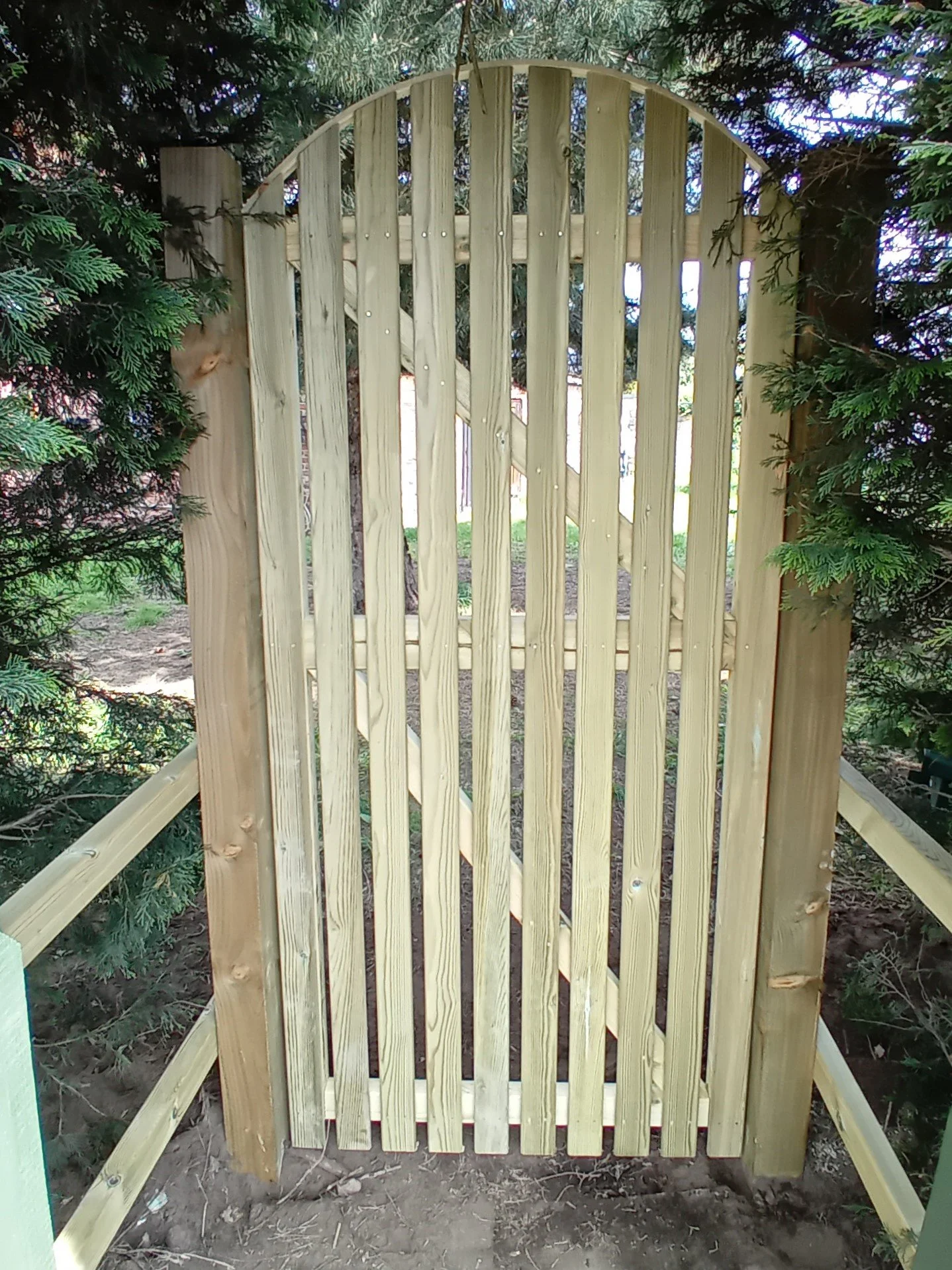 Picket gate- front - close up1.jpg