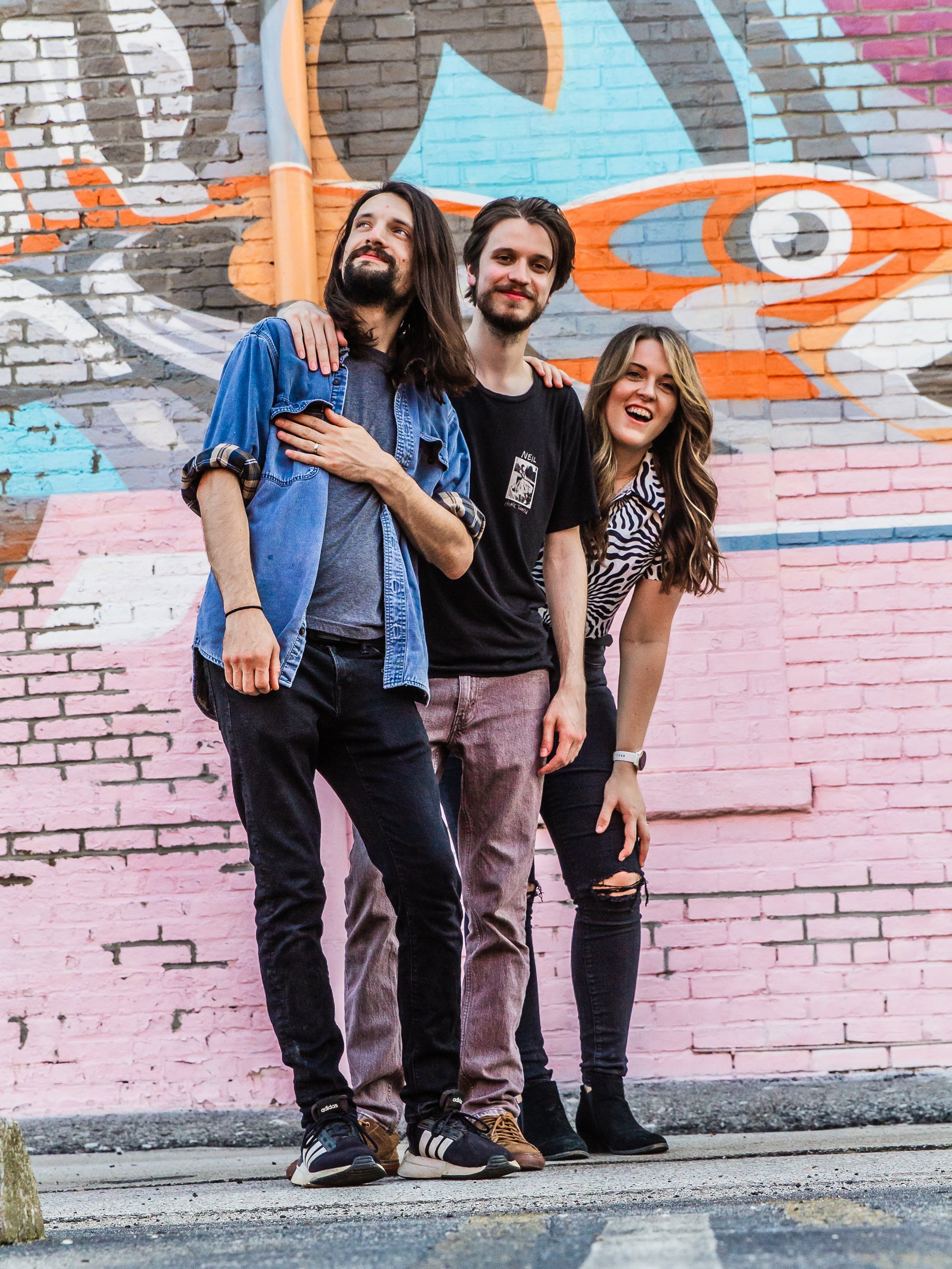 Villa Mure in New Albany with mural in background