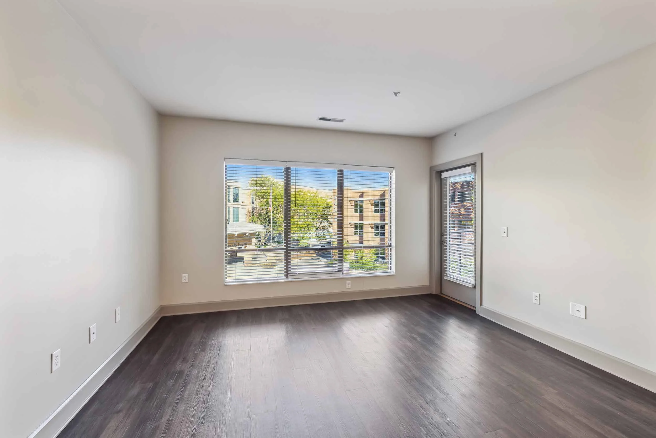 Aston Place | Short North Apartments in Columbus, OH | Living Room