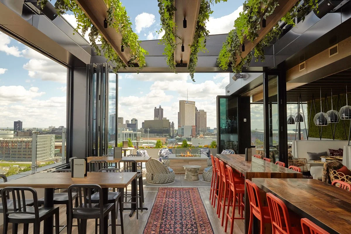 Lincoln Social - Rooftop bar, craft cocktails. So many new flavors to sample&mdash;all right outside your door.