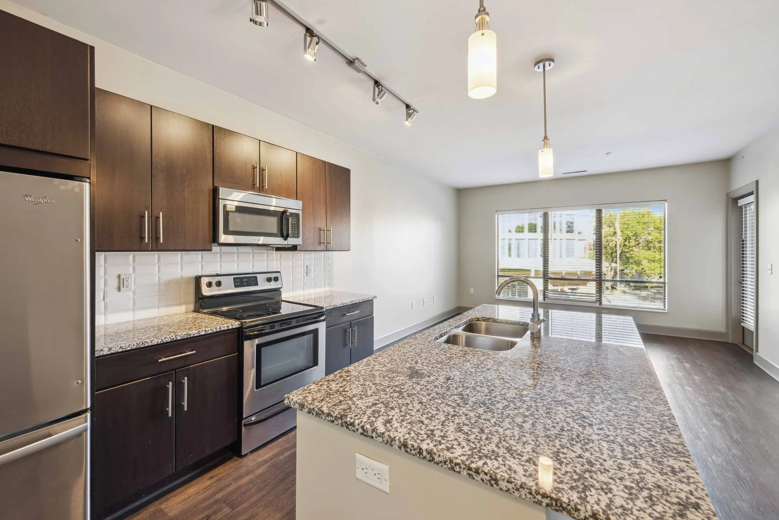 Aston Place | Short North Apartments in Columbus, OH | Kitchen