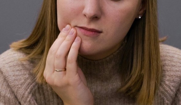The Lesser-Known Symptoms of Perimenopause