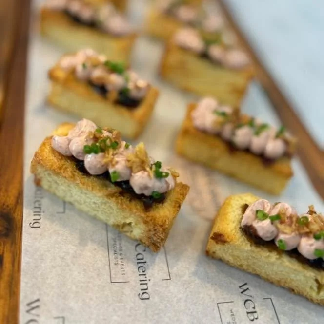 Chicken Liver Parfait 🤤

Silky, rich parfait paired with sweet onion marmalade and pillowy brioche - the perfect bite-sized indulgence.

A standout addition to your canap&eacute; selection