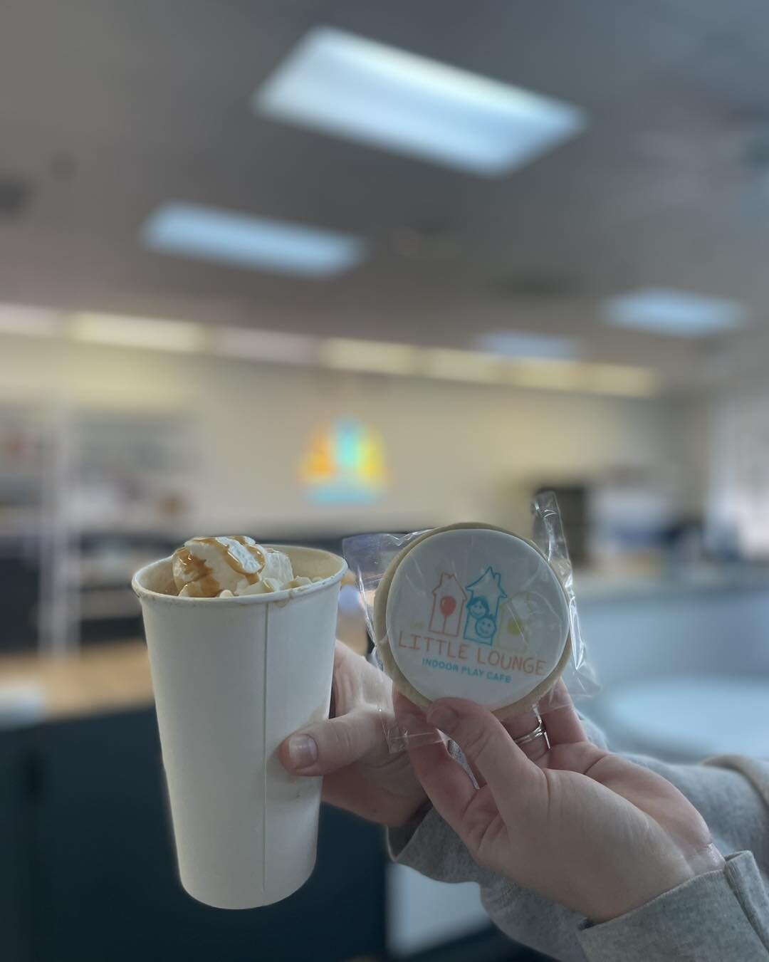 Shortbread latte &amp; cookie from Desirae's Creations yes please 😍