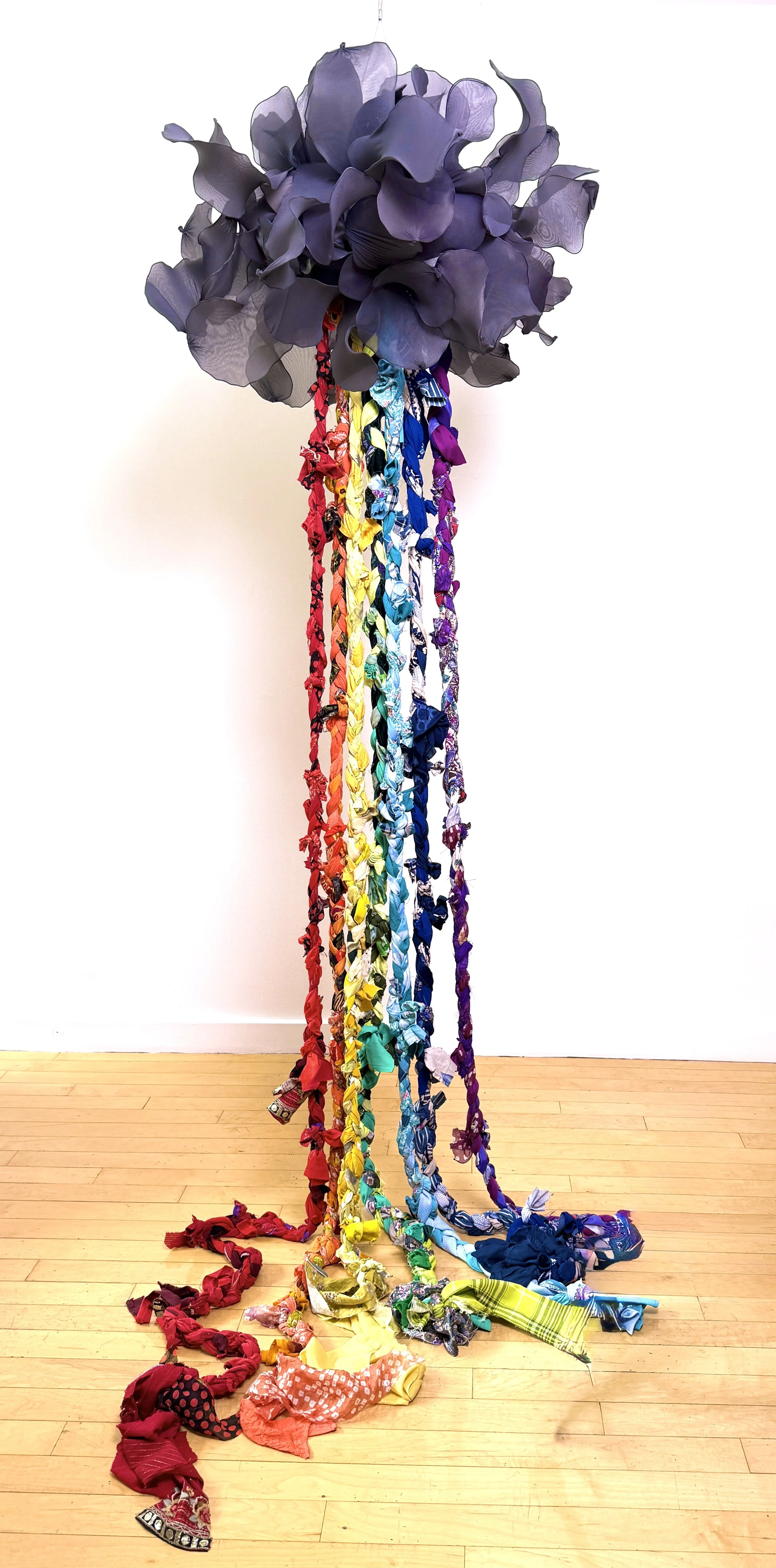 "Rabo de Nube" by Marinés Adrianza / 9’x 24”x24” / $2500