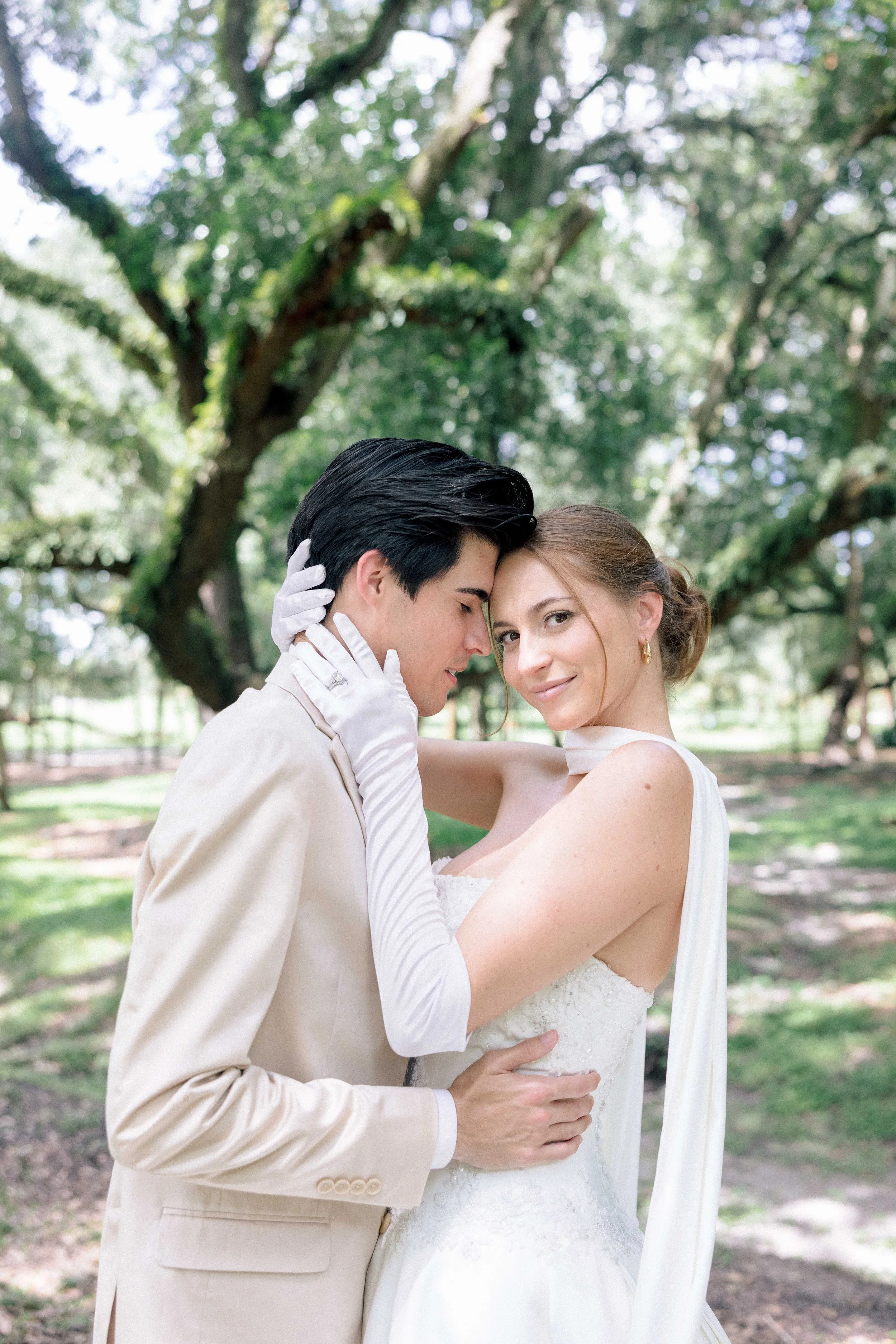 Portrait of bride and groom at Bonnet Springs by Lakeland Wedding Photographer