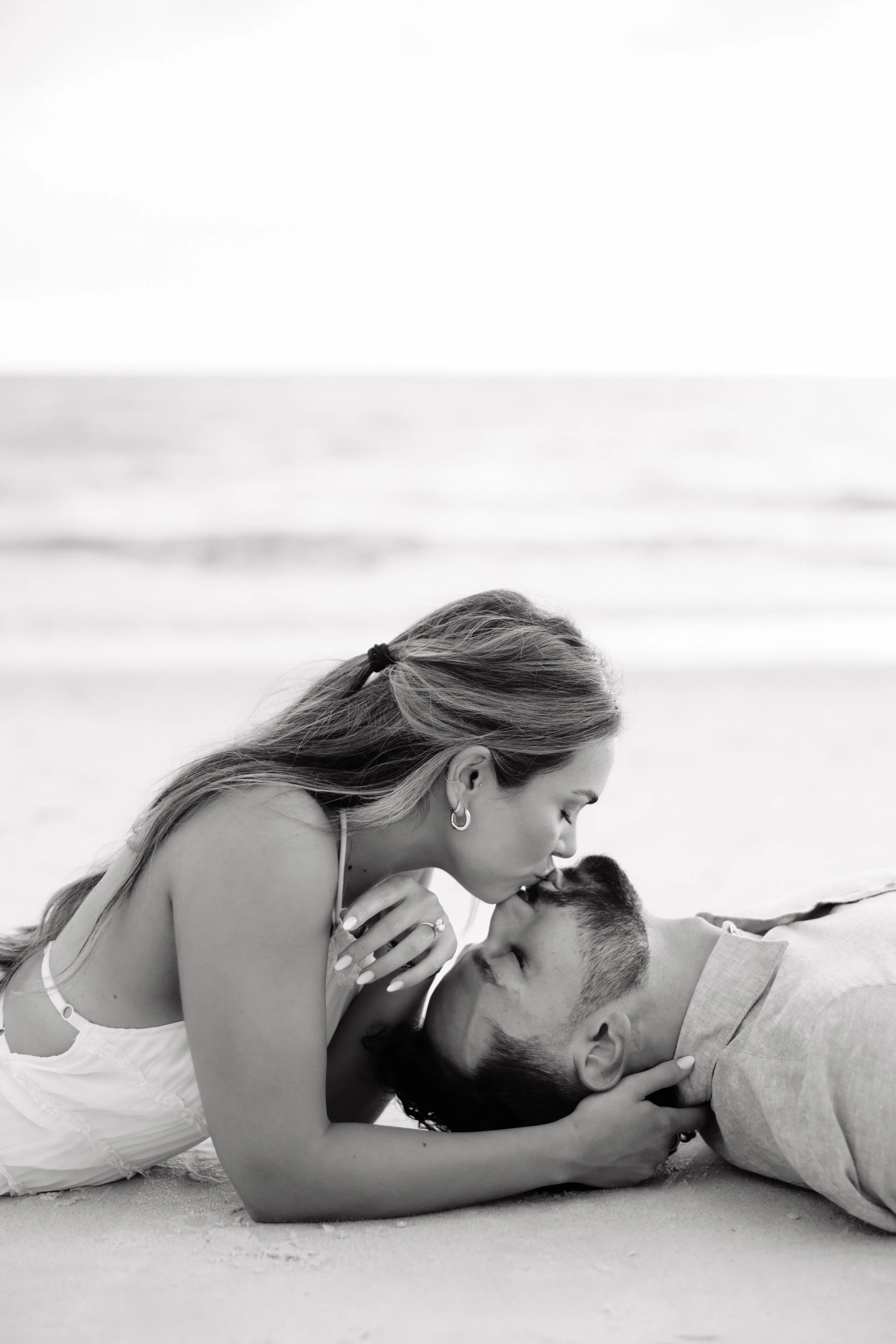 romantic-beach-photos-naples-wedding-photographer