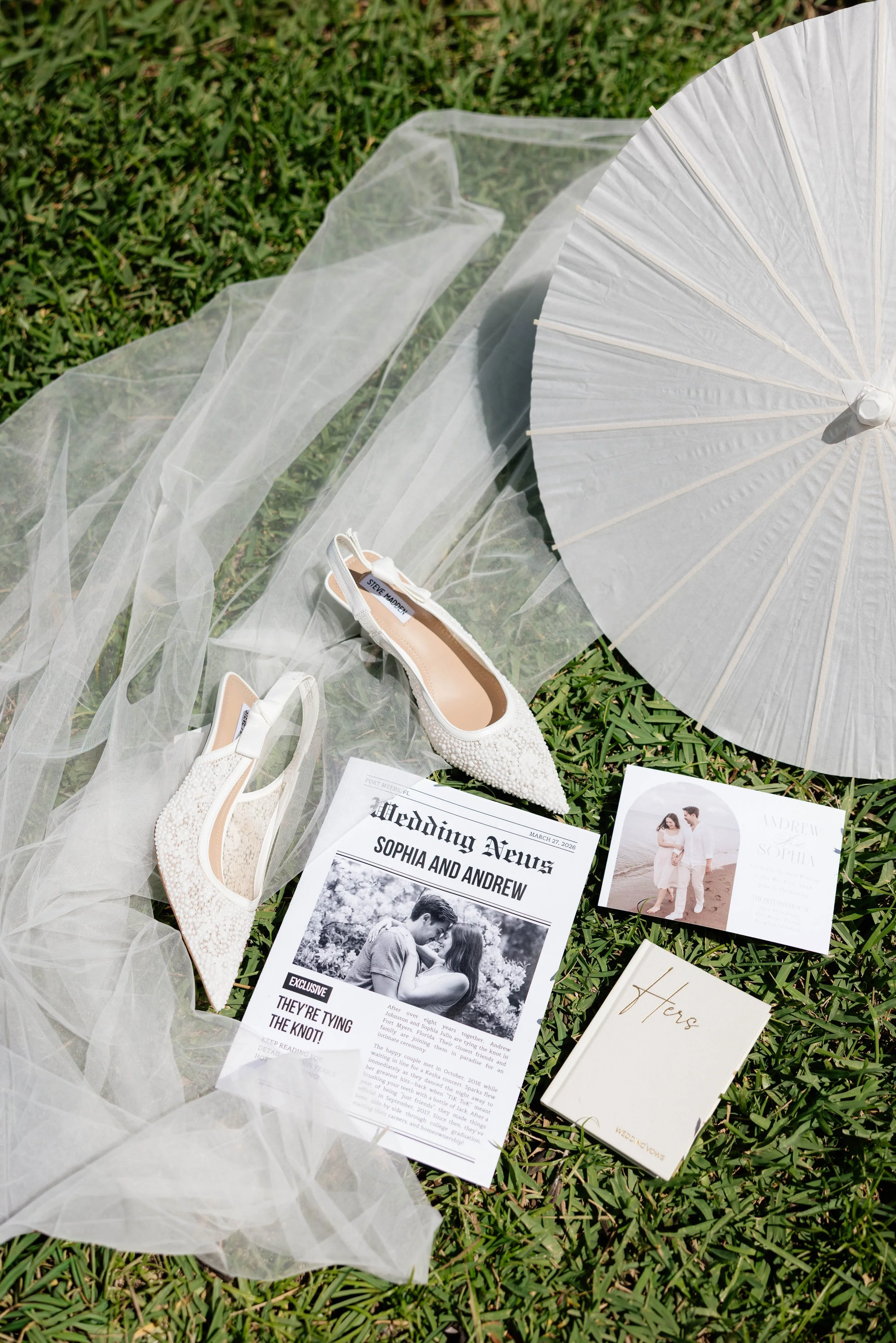 Bridal details with parasol at Heitman House by Fort Myers wedding photographer