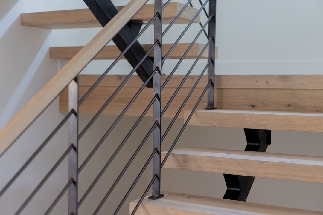 Elevating Every Detail We&rsquo;re thrilled to share our latest staircase transformation with you. 

▶ By wrapping the stair treads in the same engineered wood as the floors, Arrigoni in Falera color, we&rsquo;ve created a seamless flow from the main