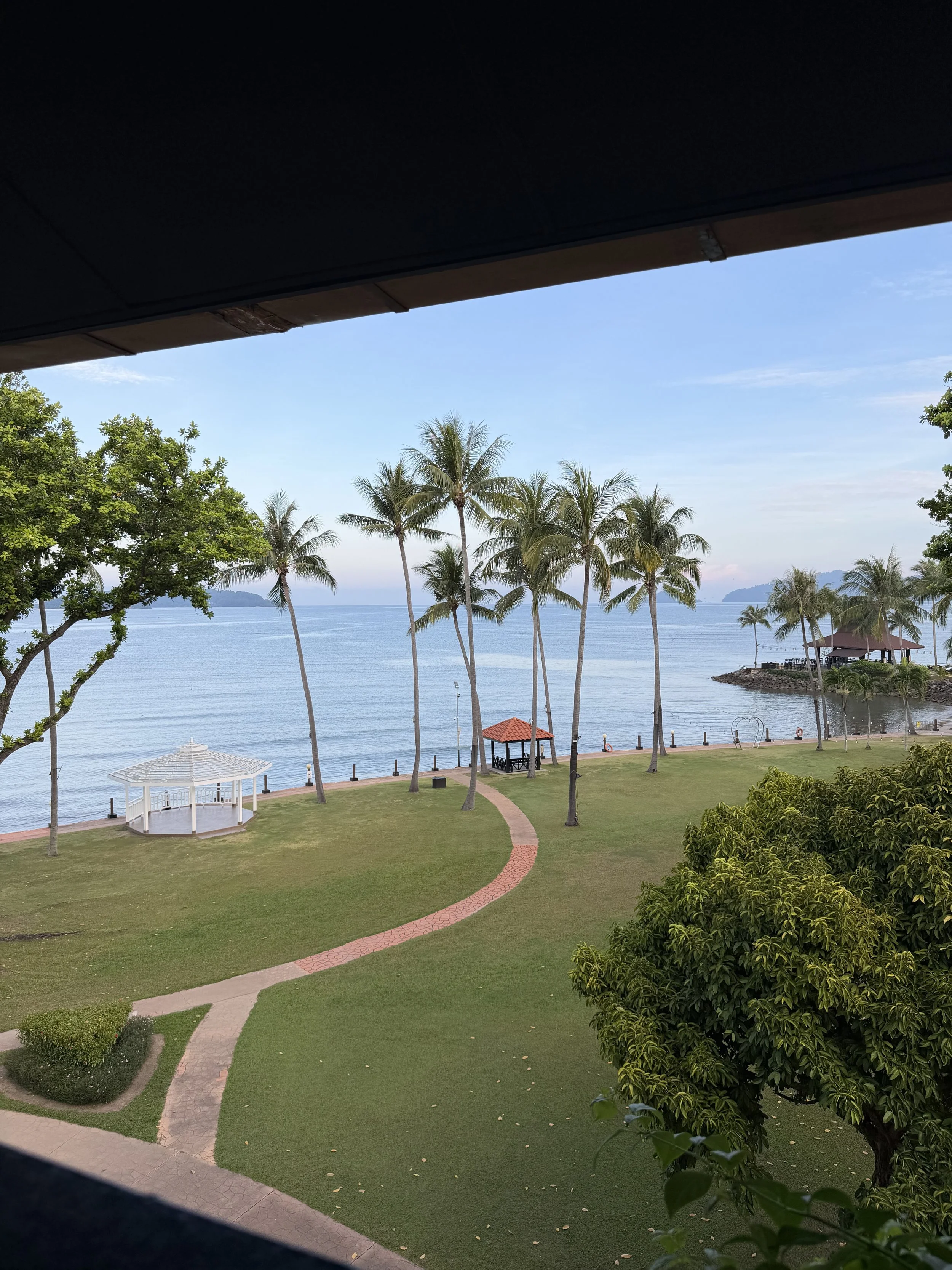 lounge view 1.jpg