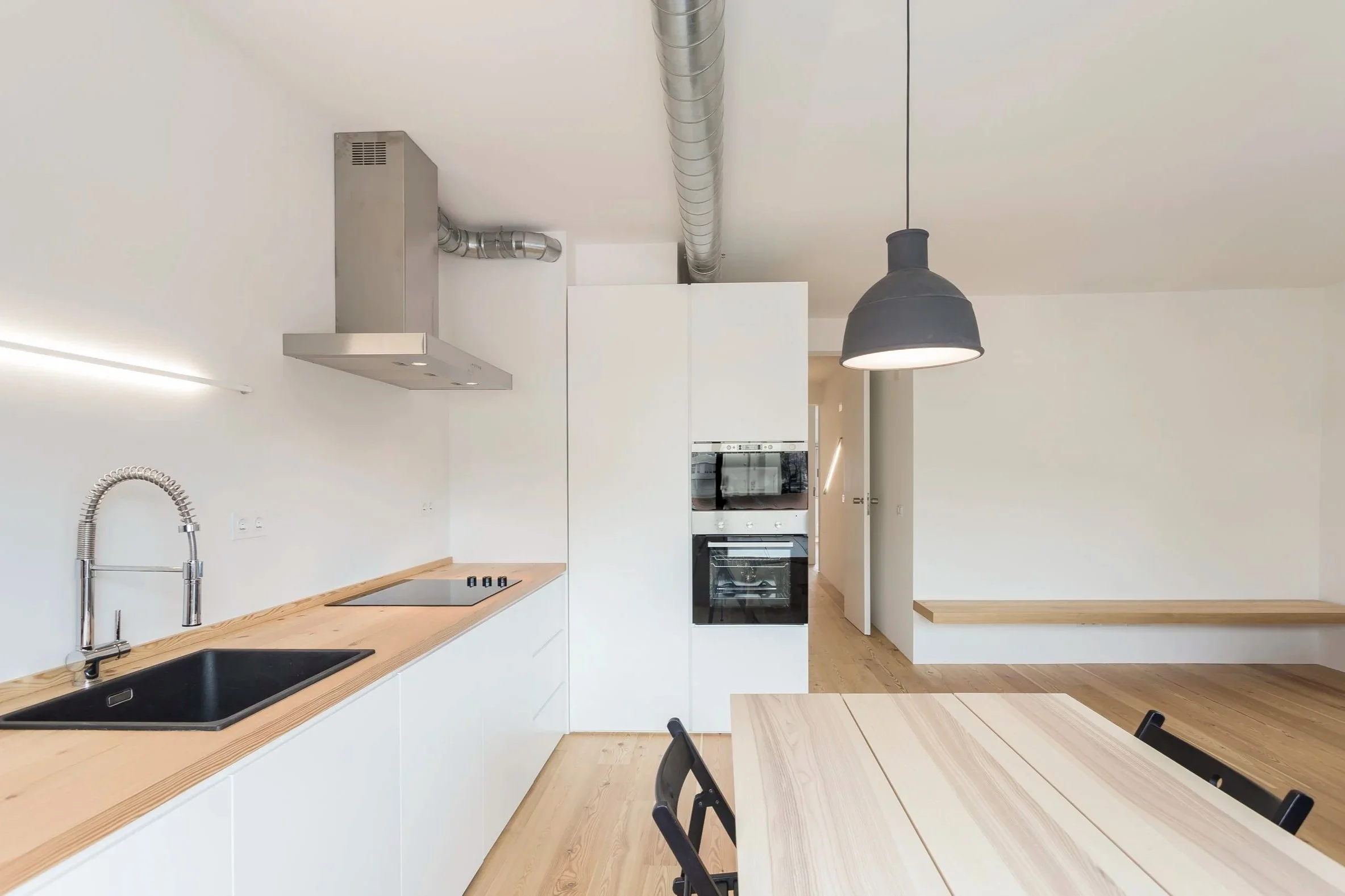 LISBON+APART-20-kitchen.jpg
