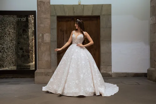 Vestido de novia Trescia corte princesa, Colección Bridenformal 2027, $37,000 MXN