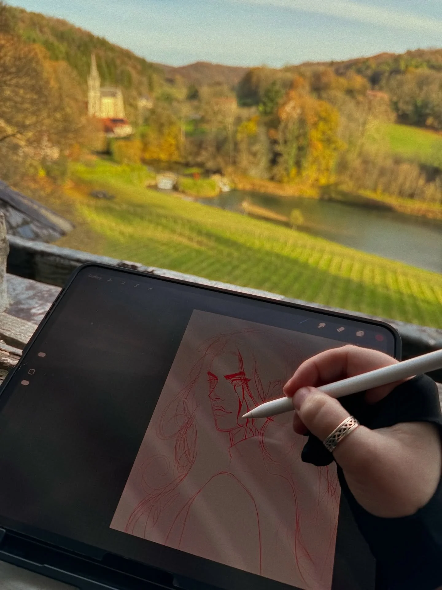 Just sketchin in France 🇫🇷🎨

@studio_chateau_orquevaux @chateau_orquevaux 

#artresidency #france #chateauorquevaux #chateauorquevauxresidency #canadianartist #portraitartist #wip #sketch #artprocess #oc #originalcharacters #originalcharcter #orig