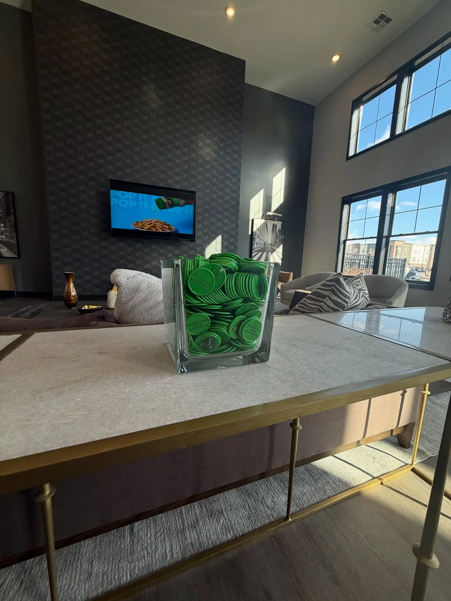 🎉 WINNER ANNOUNCEMENT 🎉

Thank you to everyone who participated in our Win It Wednesday giveaway! 💚

We had so many great guesses, but the closest guess was&hellip;

🥁 DRUMROLL PLEASE 🥁

✨ @steph.rendon ✨

The correct number of chips in the jar 