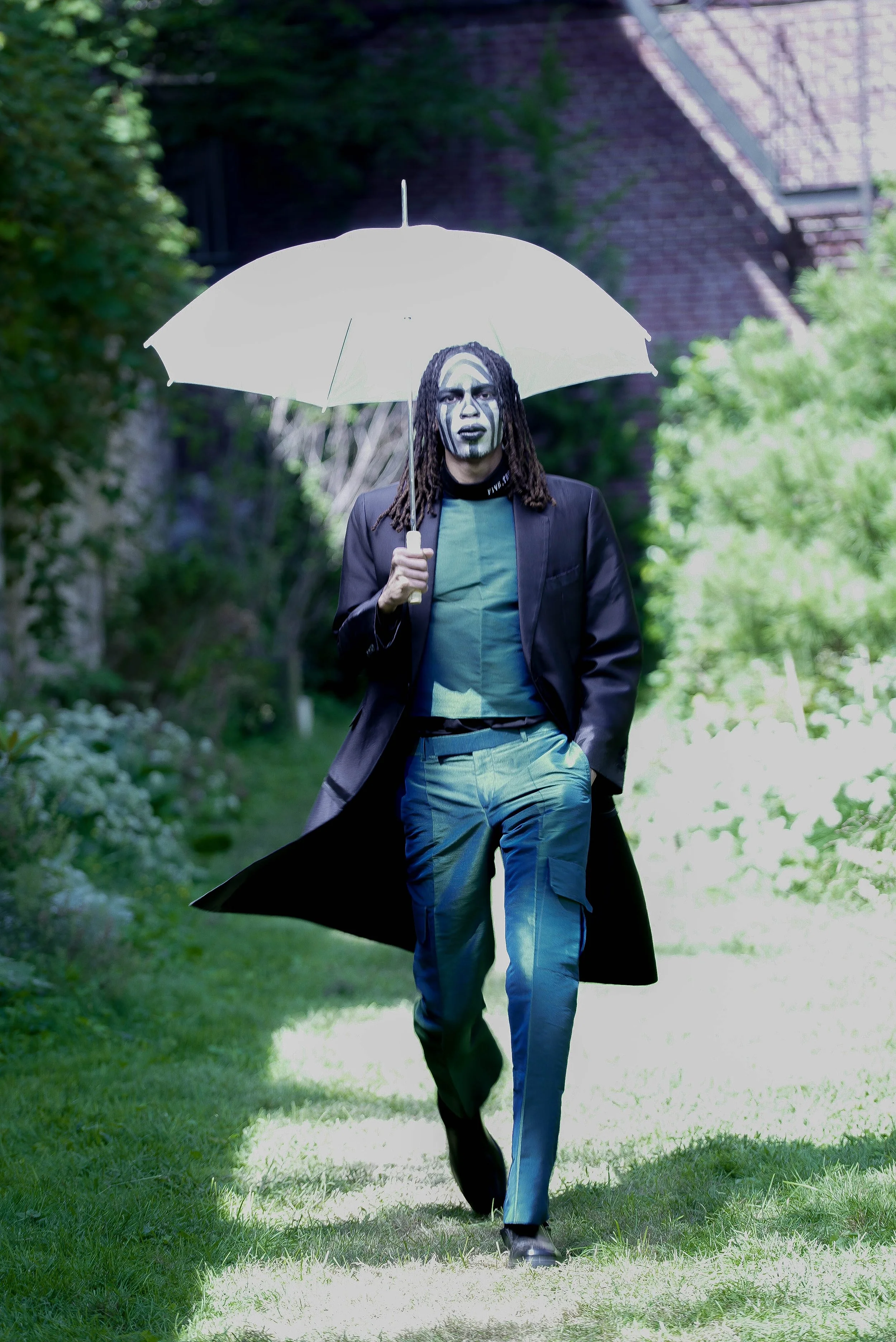 LOOK 11.jpg