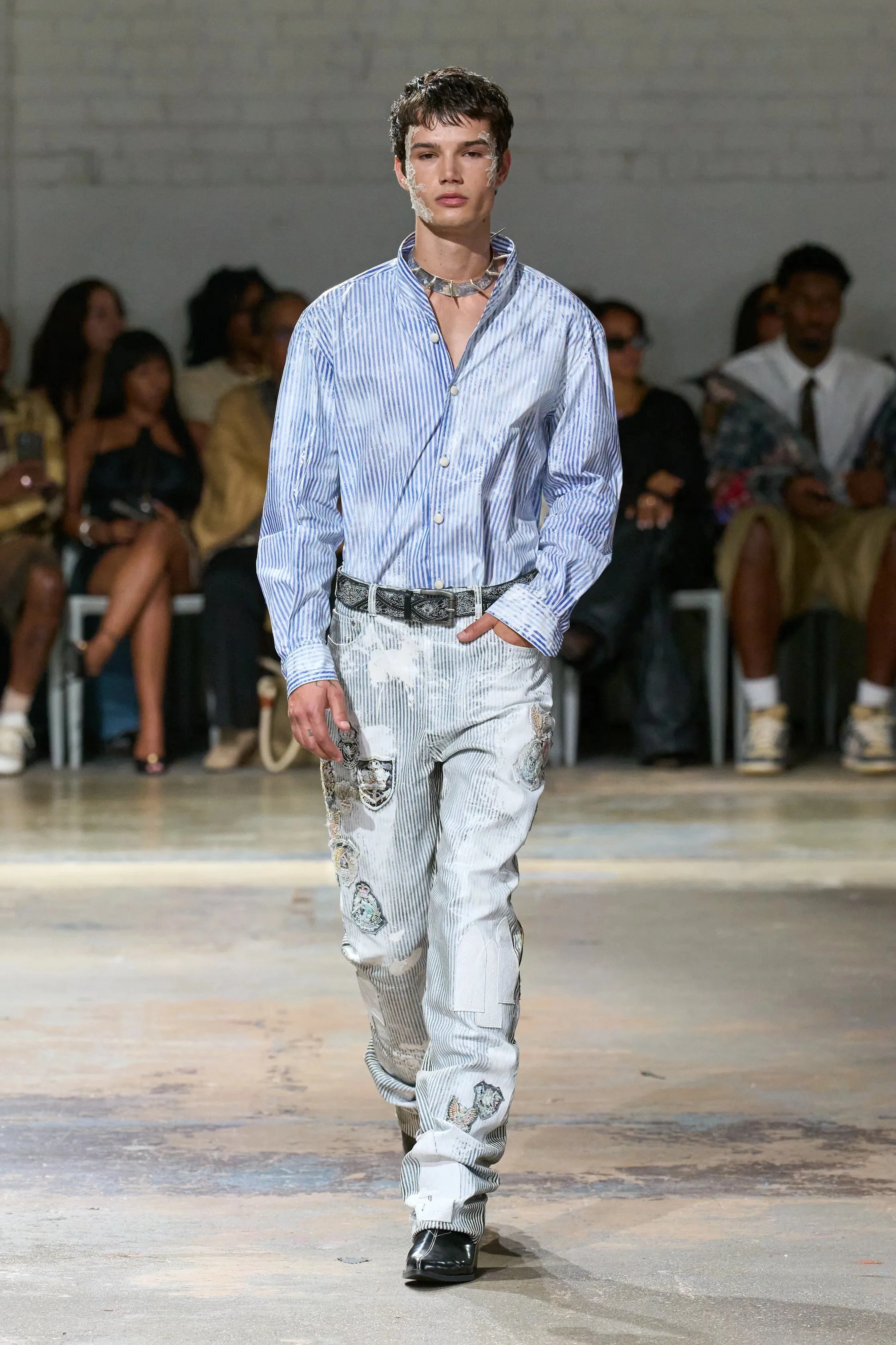 LOOK 3.jpeg