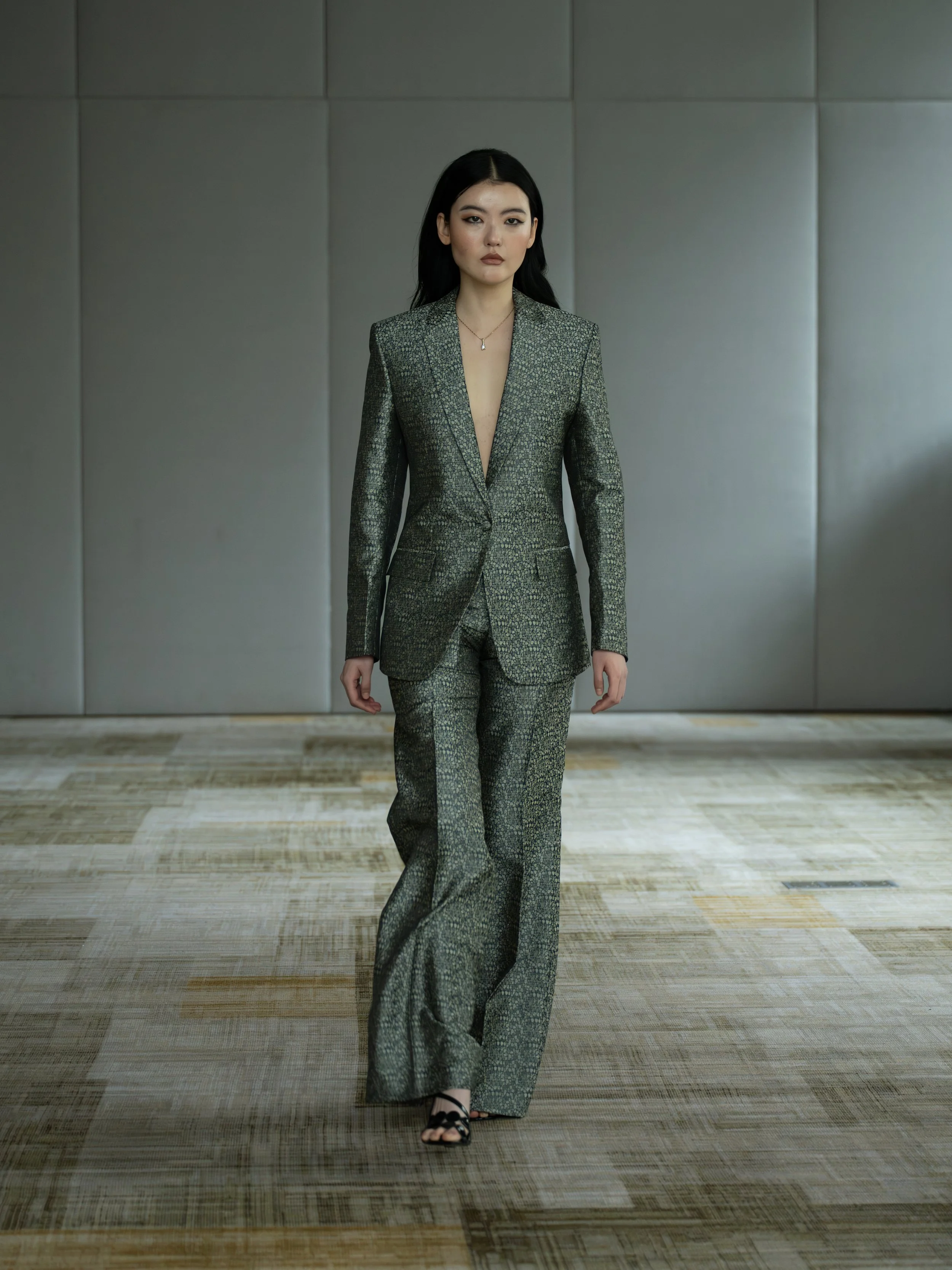 VEEJAY RUNWAY LOOKS-07.jpg