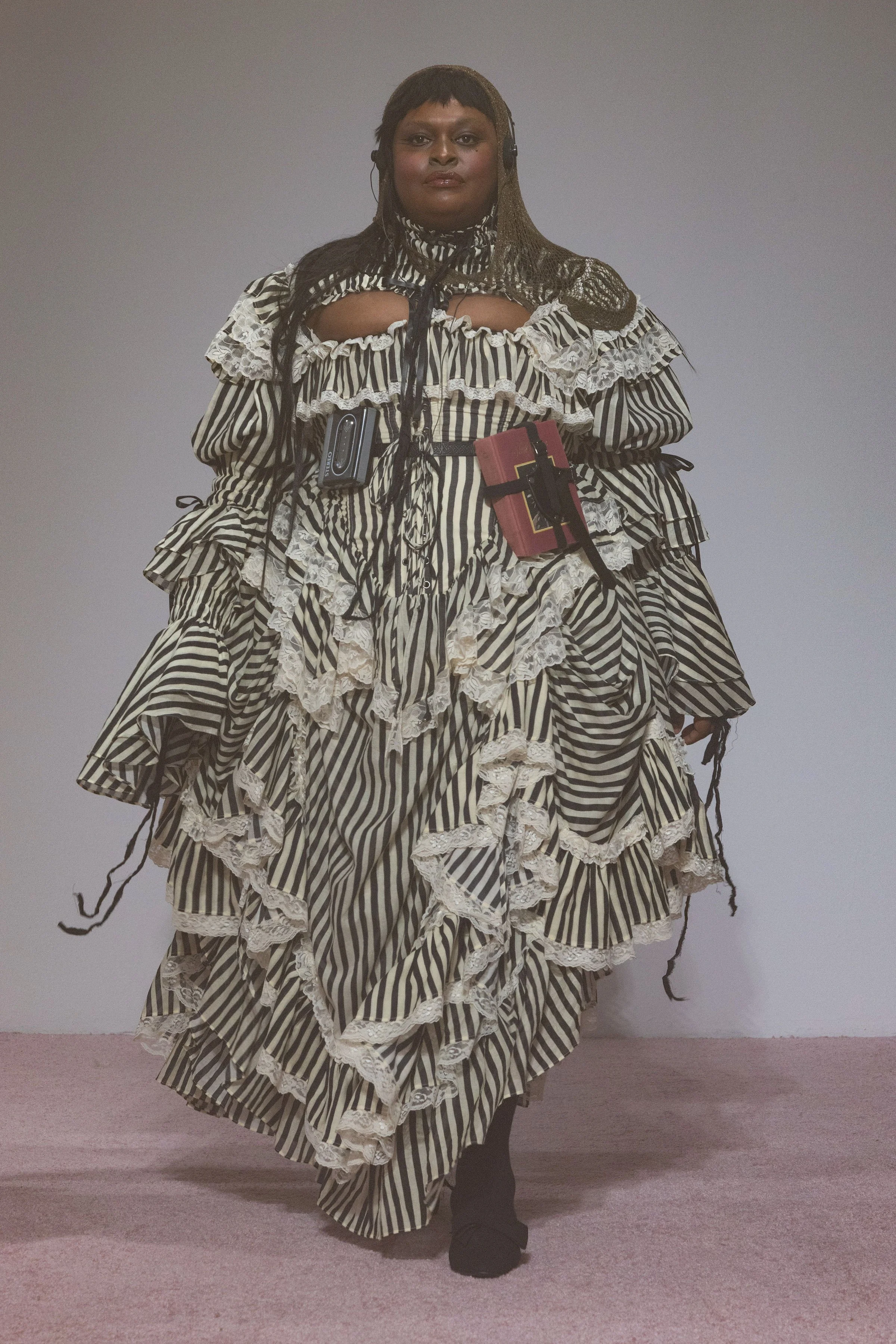SELKIE-SS27-RUNWAY-MD-6938.jpg