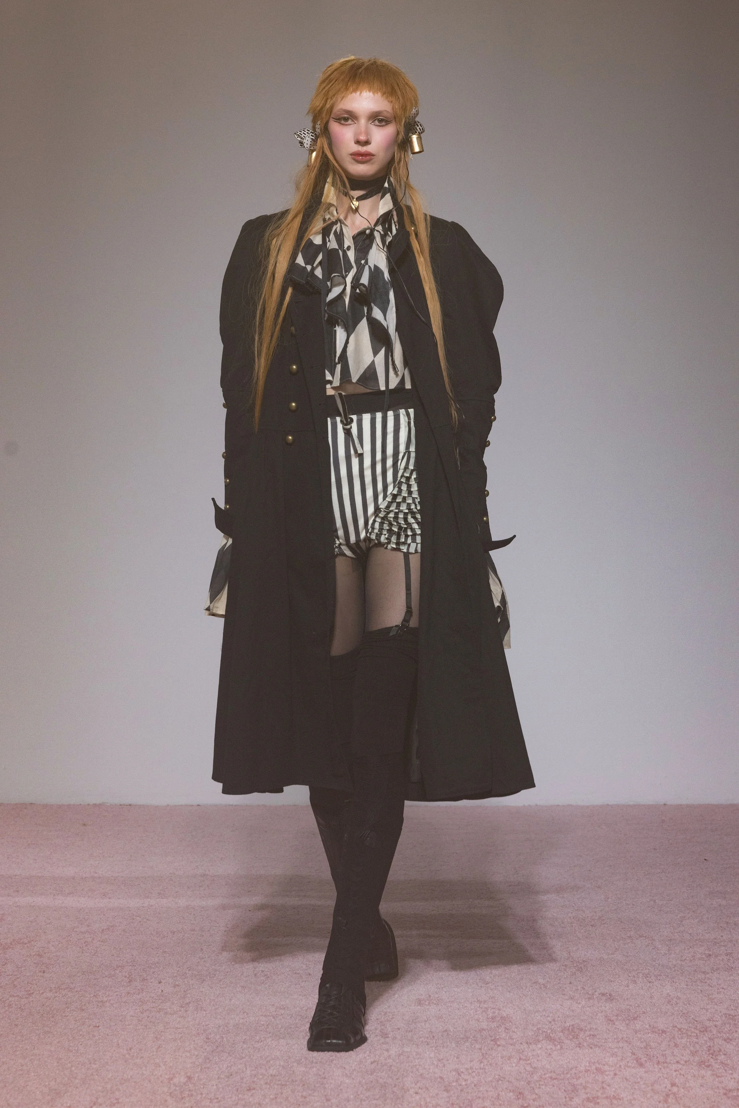 SELKIE-SS27-RUNWAY-MD-7100.jpg