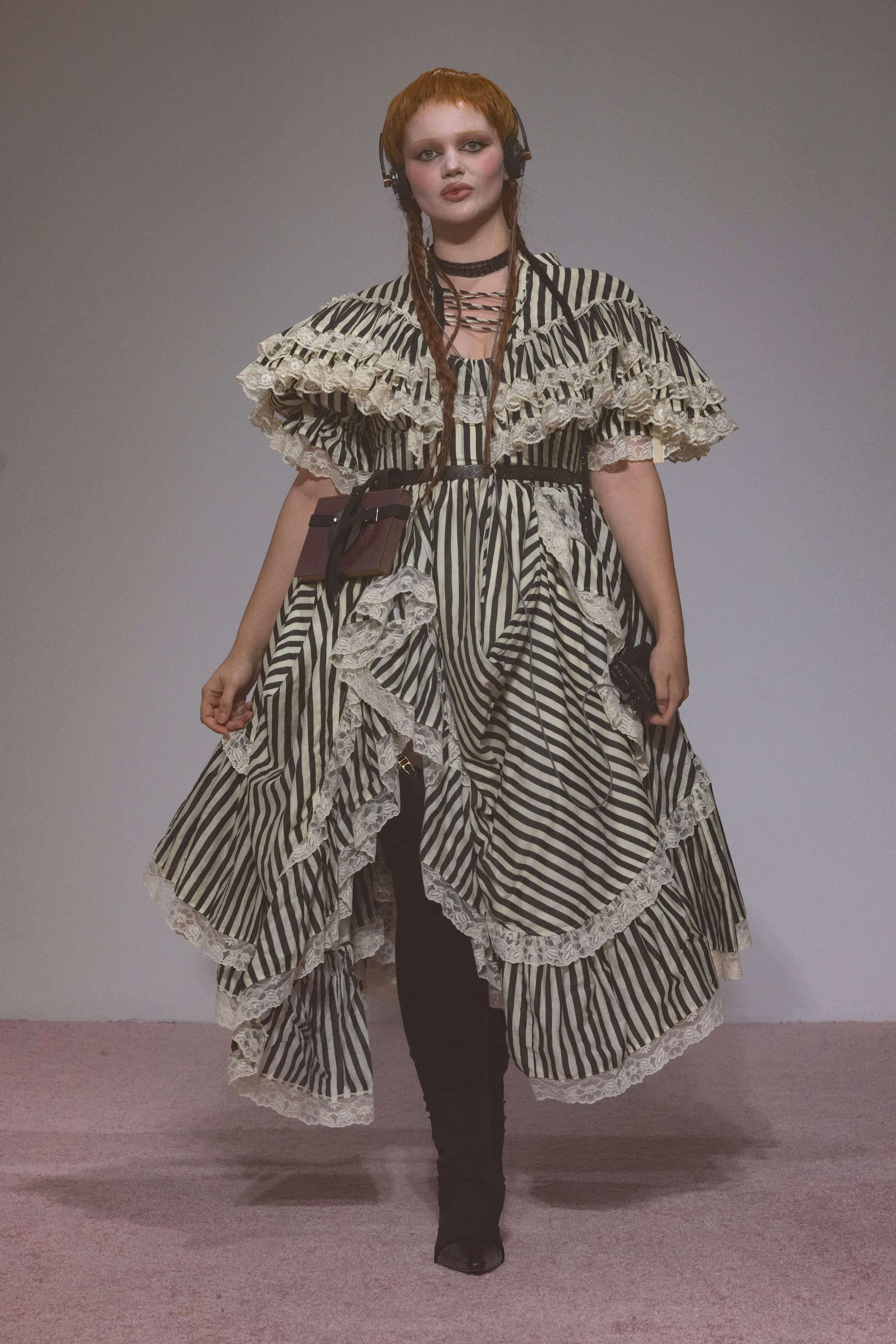 SELKIE-SS27-RUNWAY-MD-7133.jpg