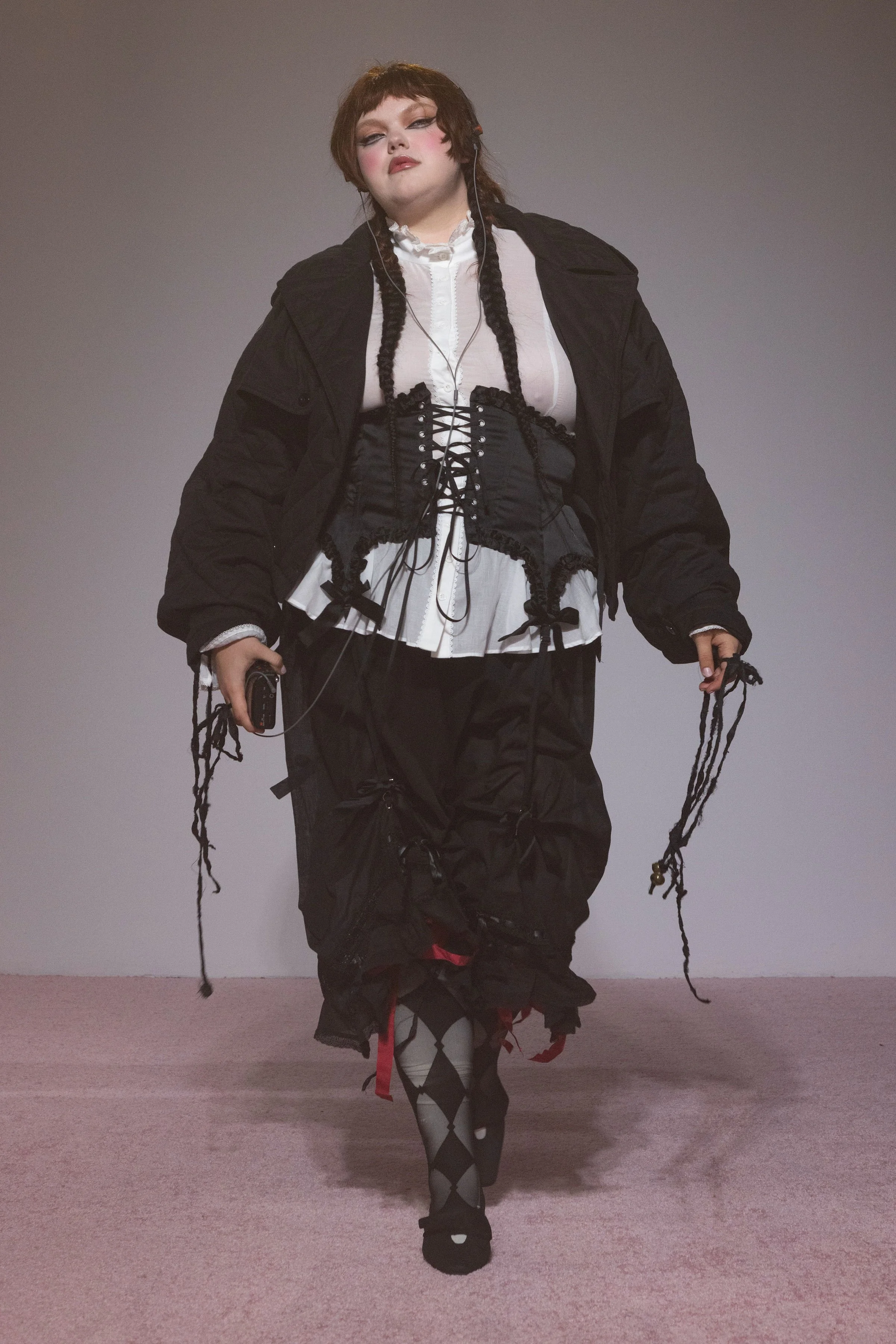 SELKIE-SS27-RUNWAY-MD-7343.jpg