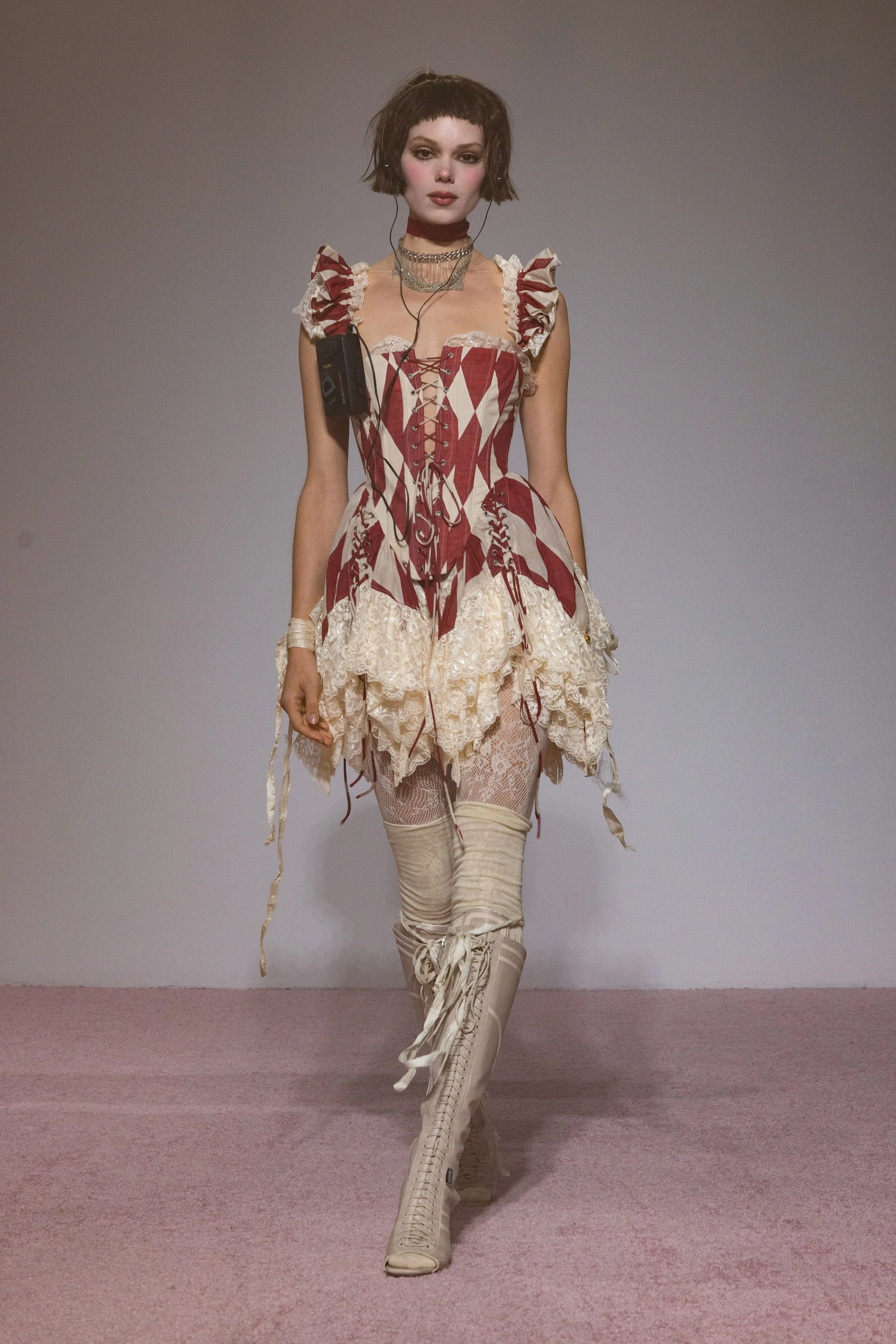 SELKIE-SS27-RUNWAY-MD-7437.jpg