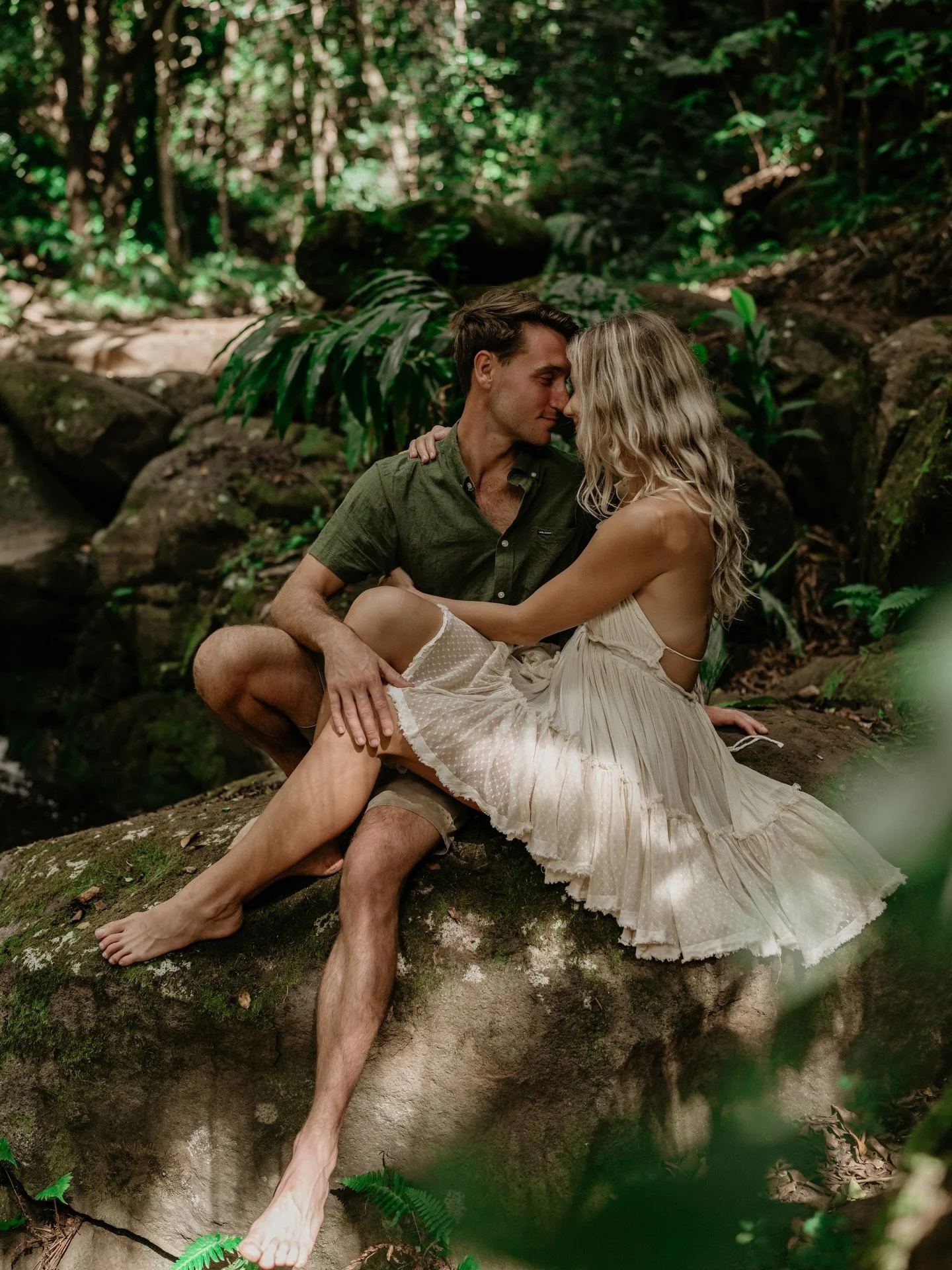 Erin and Isaiah&rsquo;s adventure engagement was nothing short of magical 🌳🌺

[Engagement Session, Engaged, Hawaii engagement]